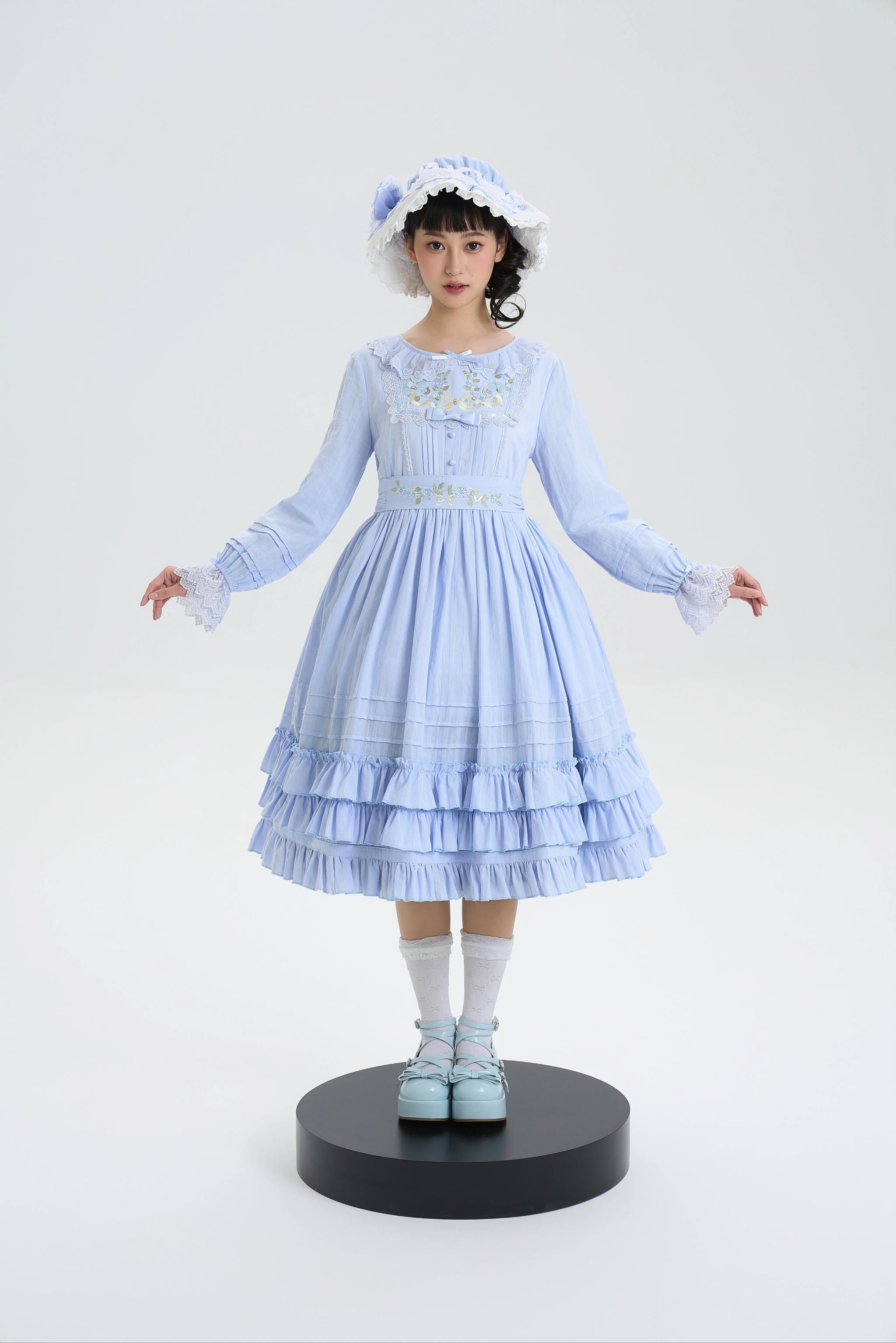 Maiden Nelly - Classic Lolita OP Dress, Embroidered Flowers