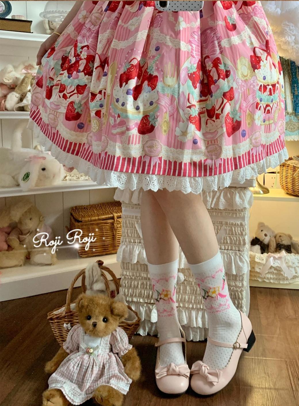 Roji Roji - Sweet Lolita Socks, Strawberry Print 43768:785084