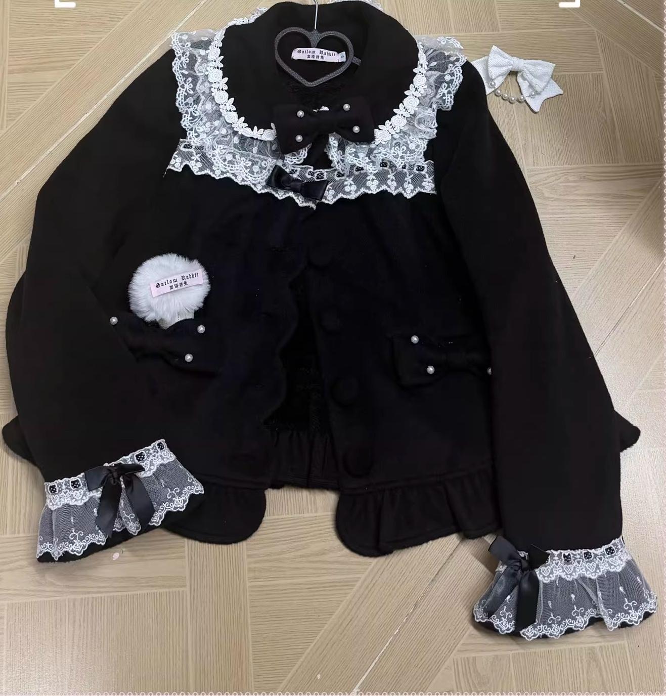 Petal Girl - Loose Sweet Lolita Coat, Detachable Bow Black and White (without pom-pom) S