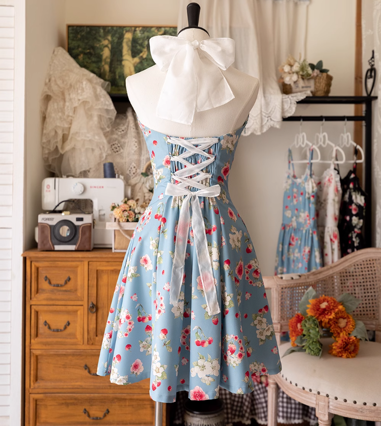 Forest Wardrobe - Summer Berry Picture Book - Elegant Classic Lolita Dress Halter Neckline Floral Print Dress