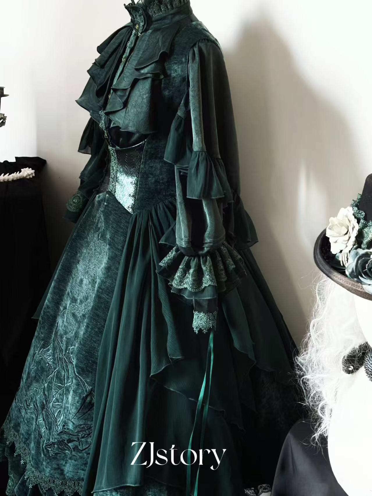 ZJstory - Dragon Bone Cemetery - Gothic Lolita Long Sleeve Blouse 13668:749591