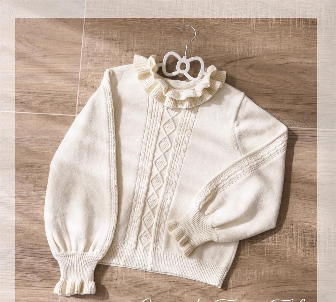 EESSILY - Green Fairy Tale - Classic Lolita Sweater Round Collar Winter Lolita Innerwear Ivory Small