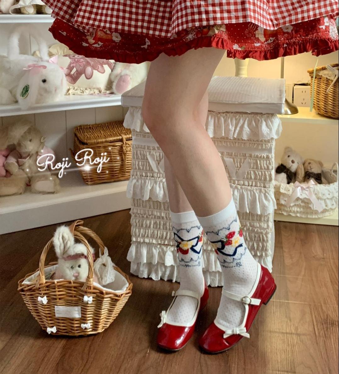 Roji Roji - Sweet Lolita Socks, Strawberry Print 43768:785085