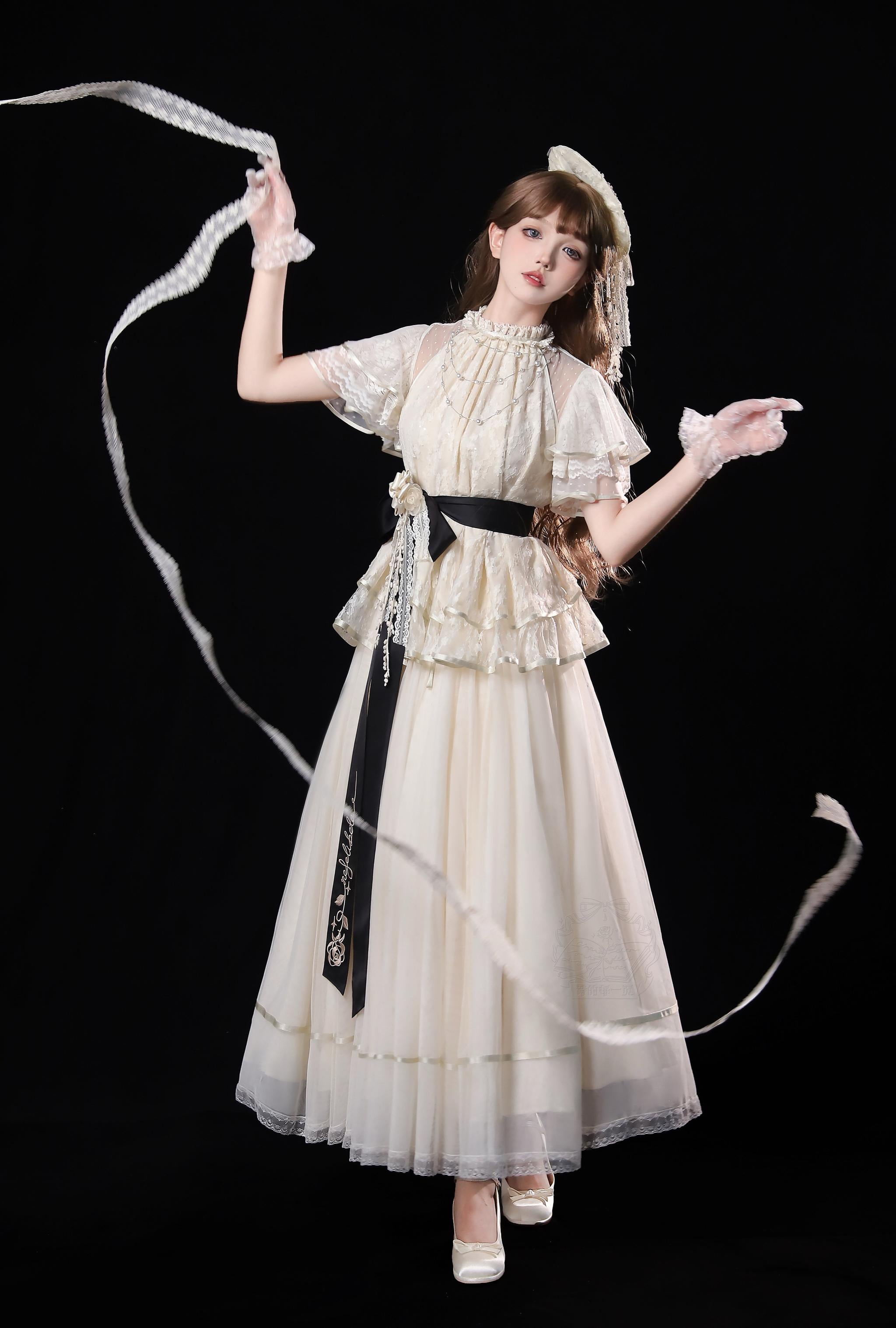 Moonlight Ode - Classic Lolita Lace Halter-neck Blouse & Tulle Skirt Set