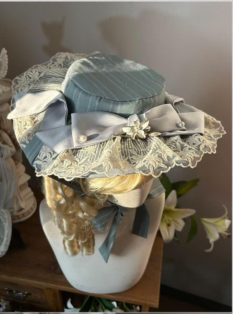 Moon gazing Lily - Classic Lolita Faux Lily Accessories Flat Top Hat Blue
