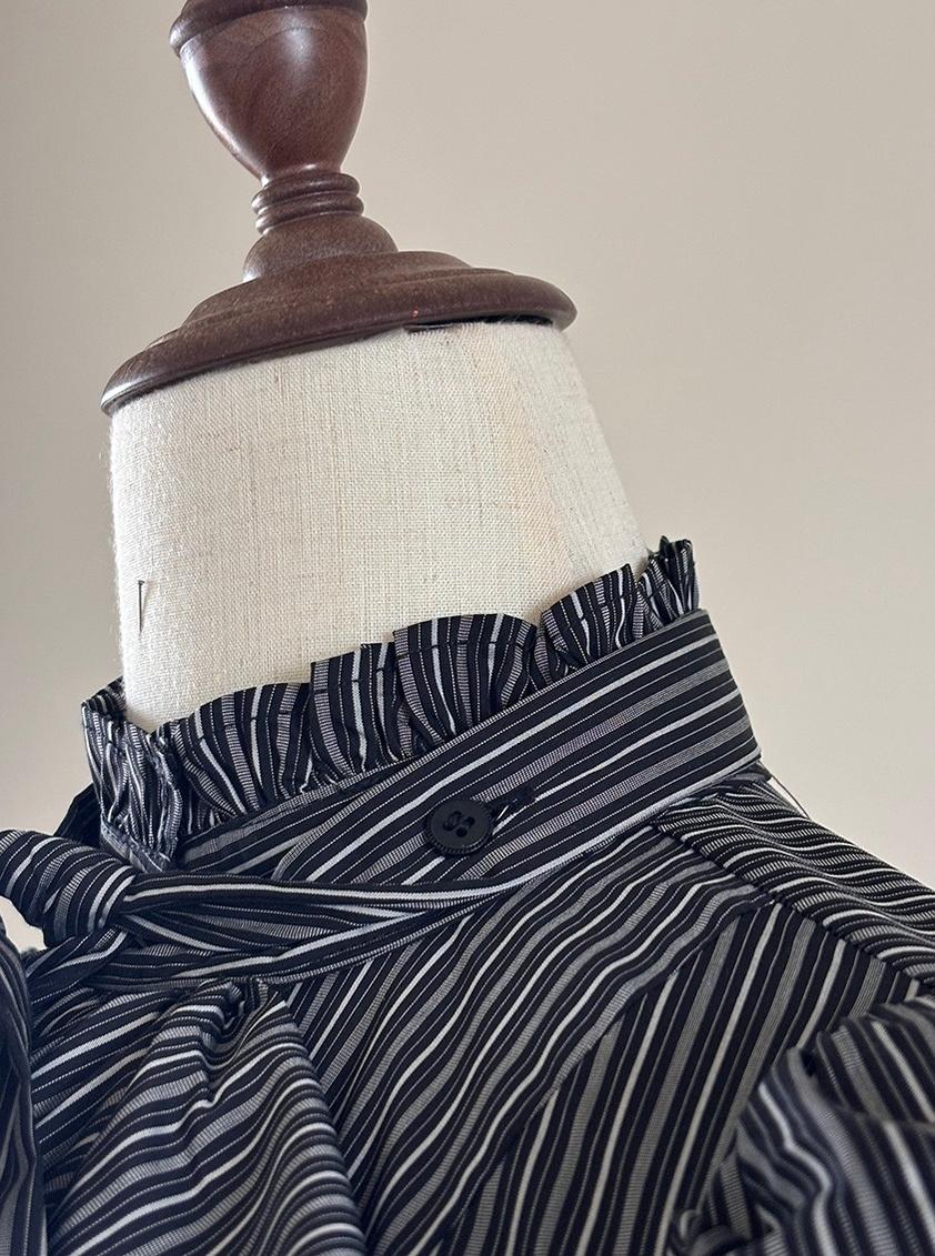 FlowerFairyDaily - Gothic Lolita Striped Shirt With Alternative NeckTie/Jabot 43313:772950
