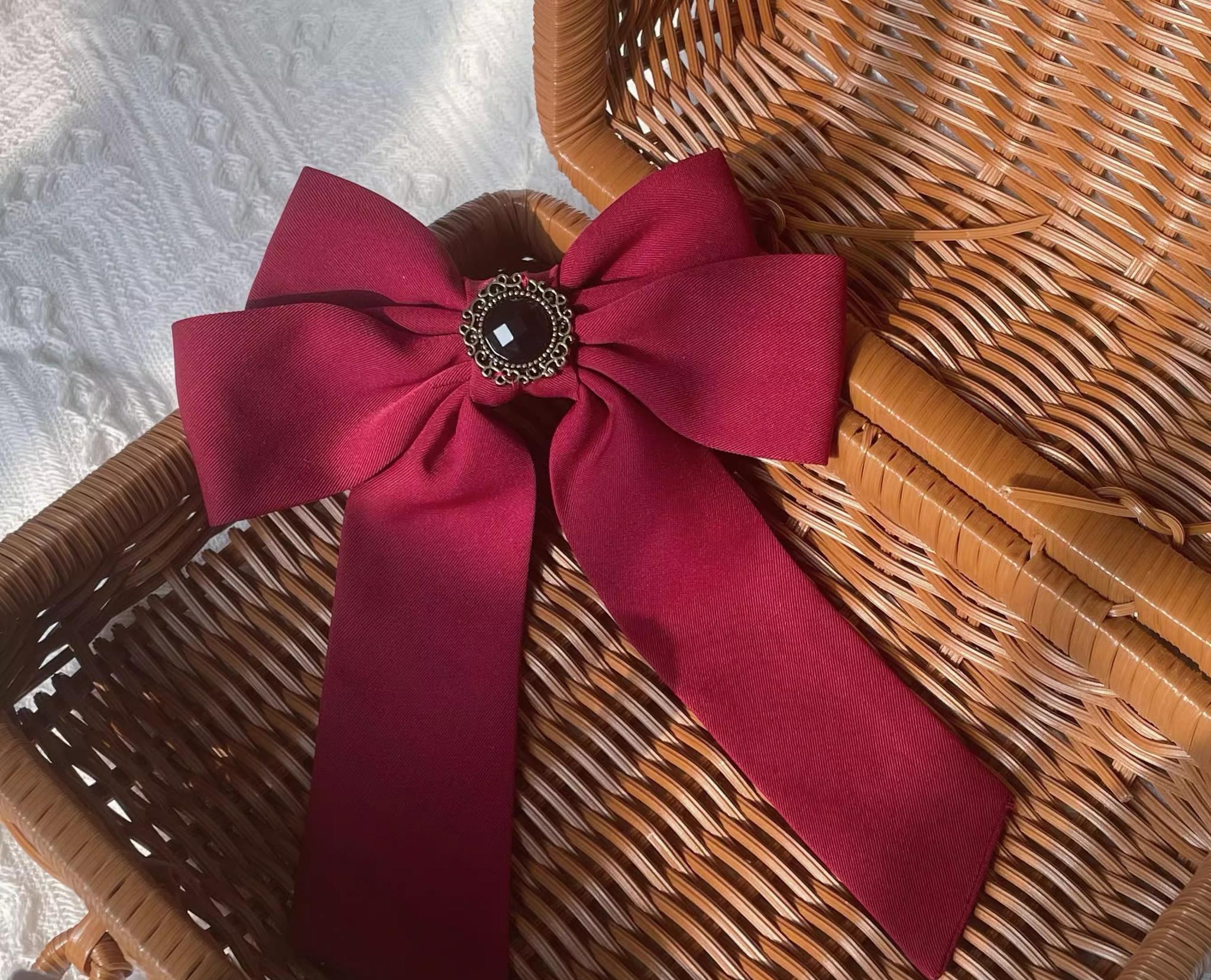 Uncle's Workshop - Daily Lolita Shirt Winter Shirts S red bow tie on the neck