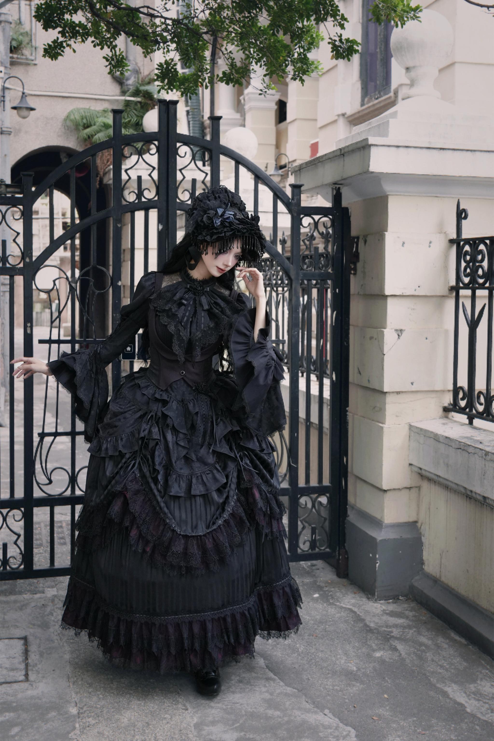 Victoria's Praise - Gorgeous Gothic Lolita Blouse & High-low Hem Skirt 44898:828079