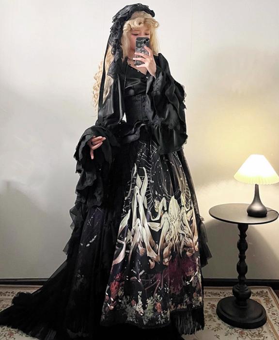 Caged Bird Hotel - Reborn Ancient God - Gothic Lolita Shirt & Skirt Set