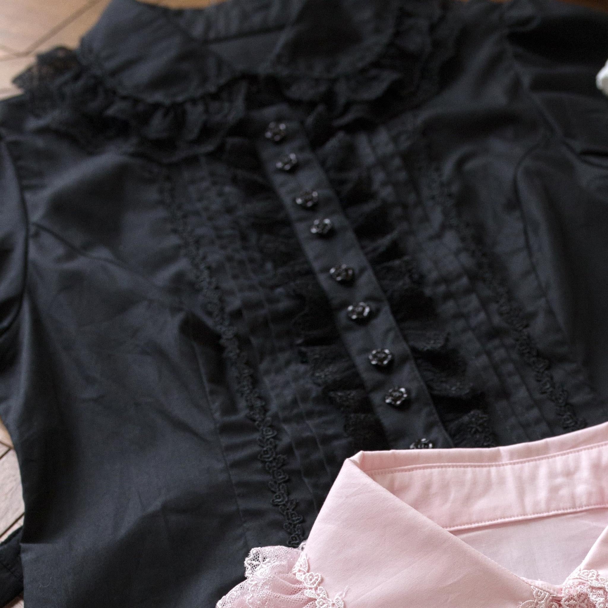 Sugar Heart Rose - Old School Lolita Cotton Blouse with Ruffles Black Blouse - Double-layer Collar S