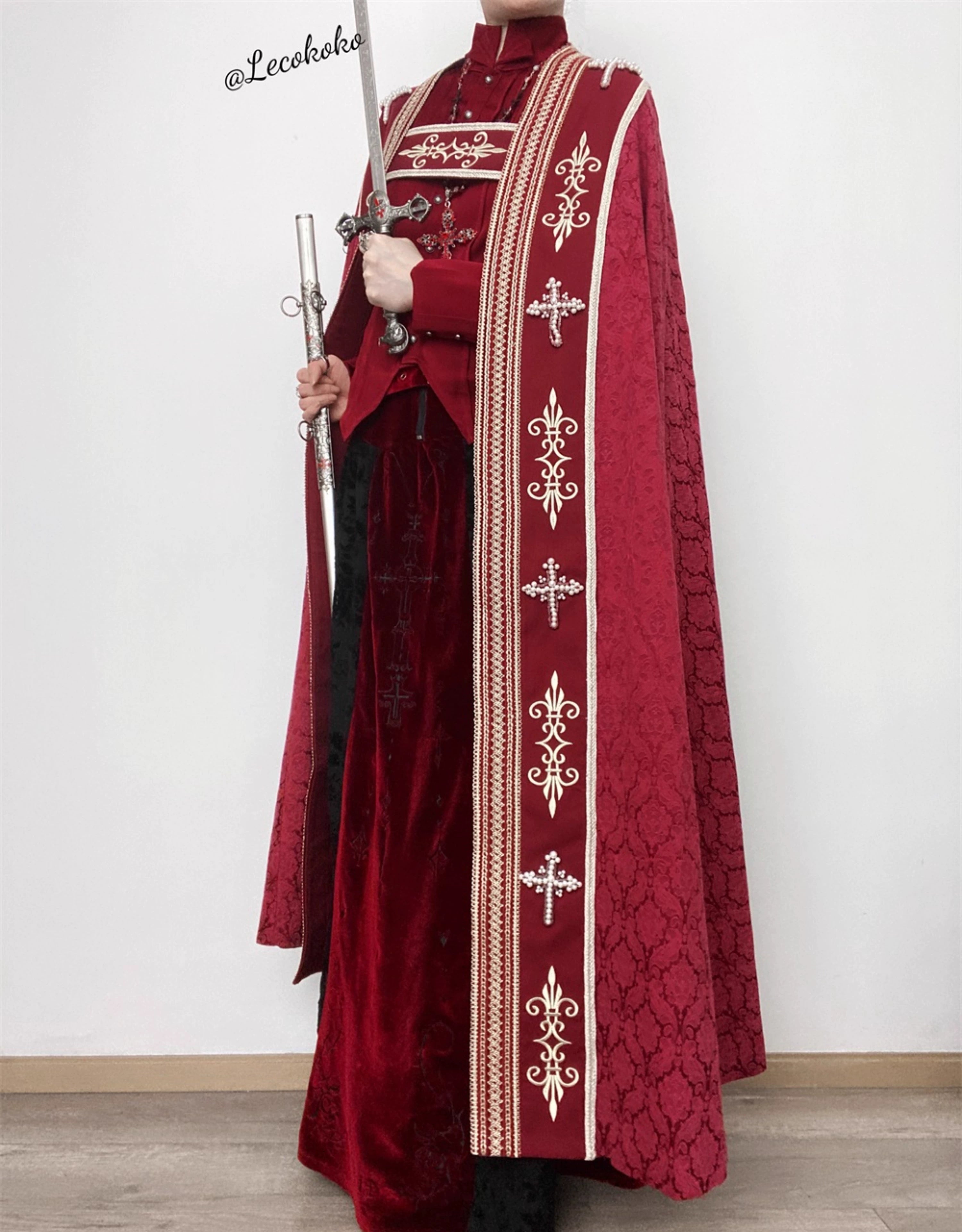 LeMiroir - Moonlit Prayer - Long Nun Lolita Bishop Cape, Cross Details 43661:782491
