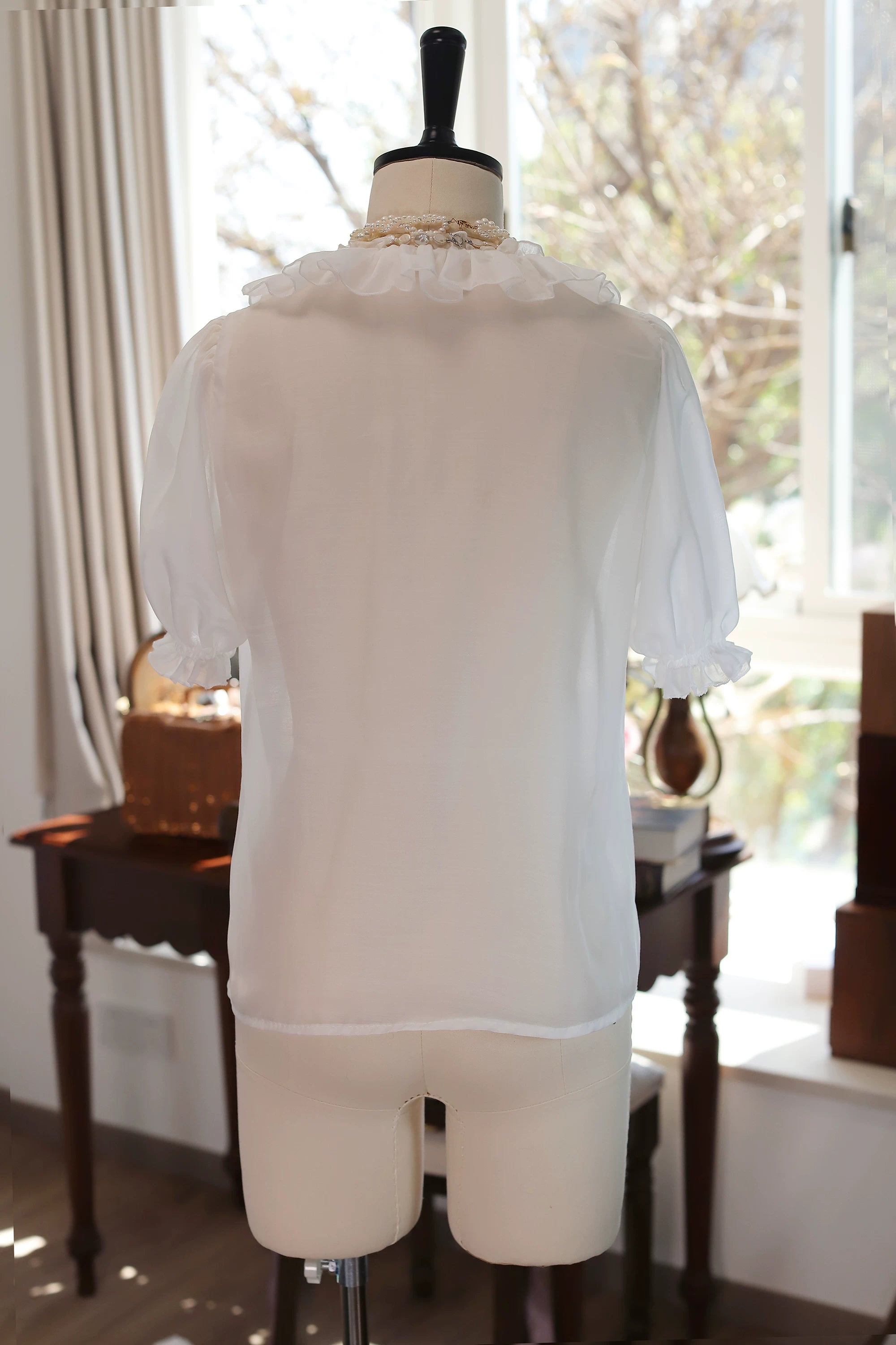 Marguerite Daisy - Classic Lolita Short Sleeve Blouse, Ruffle Collar