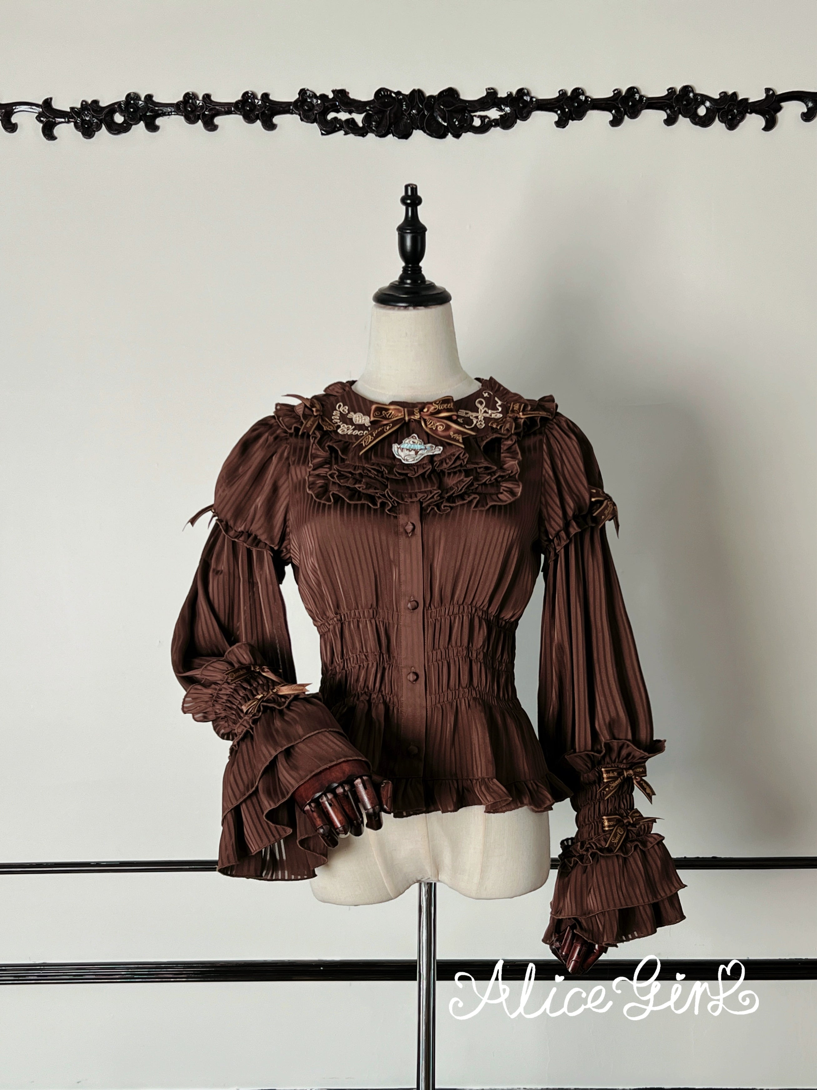 Alice Girl - Bear Chocolate Bar - Kawaii Lolita Blouse, Long Sleeve Brown XS