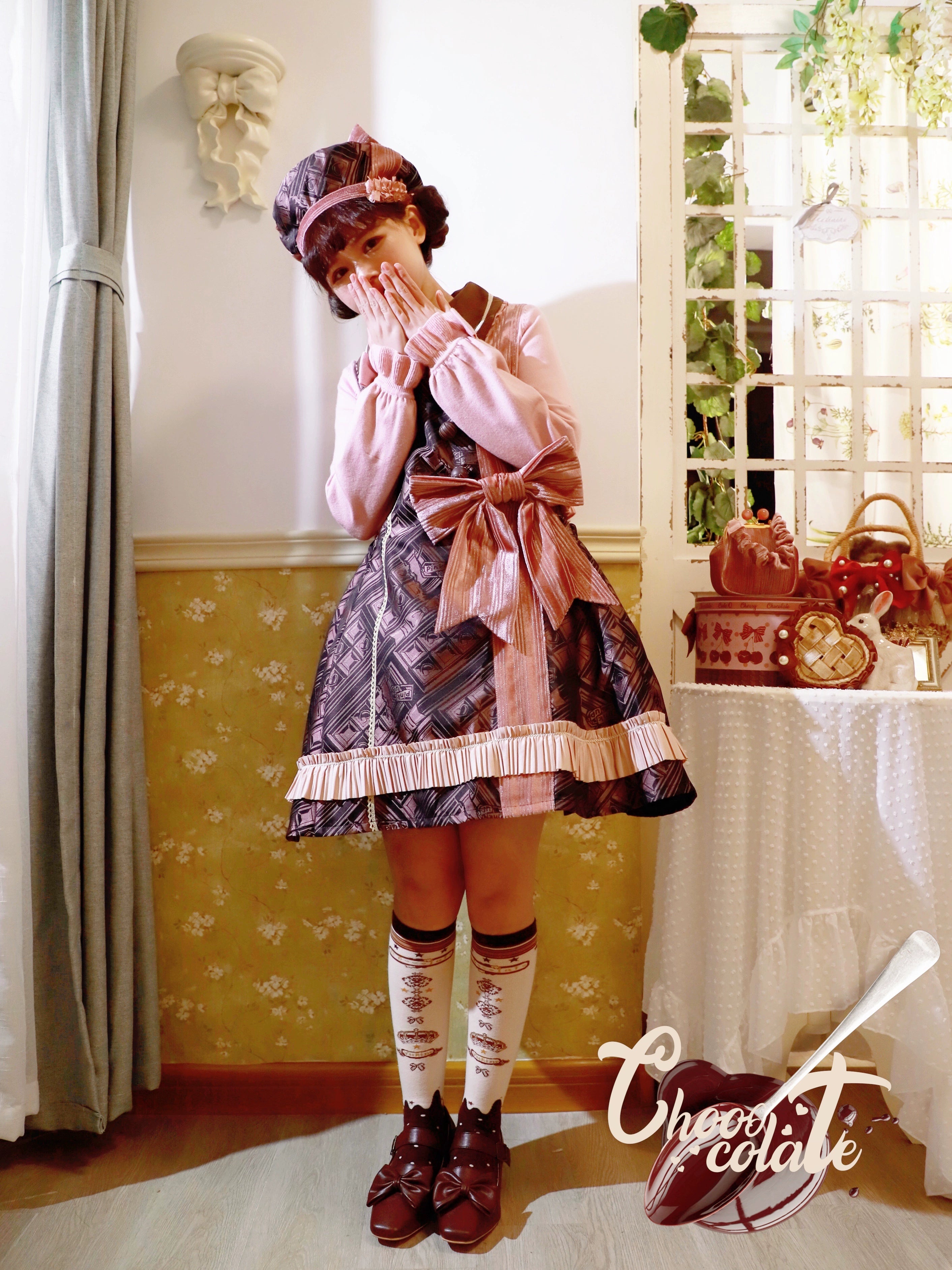 Yukines Box - Retro Lolita Chocolate Color Cotton Socks