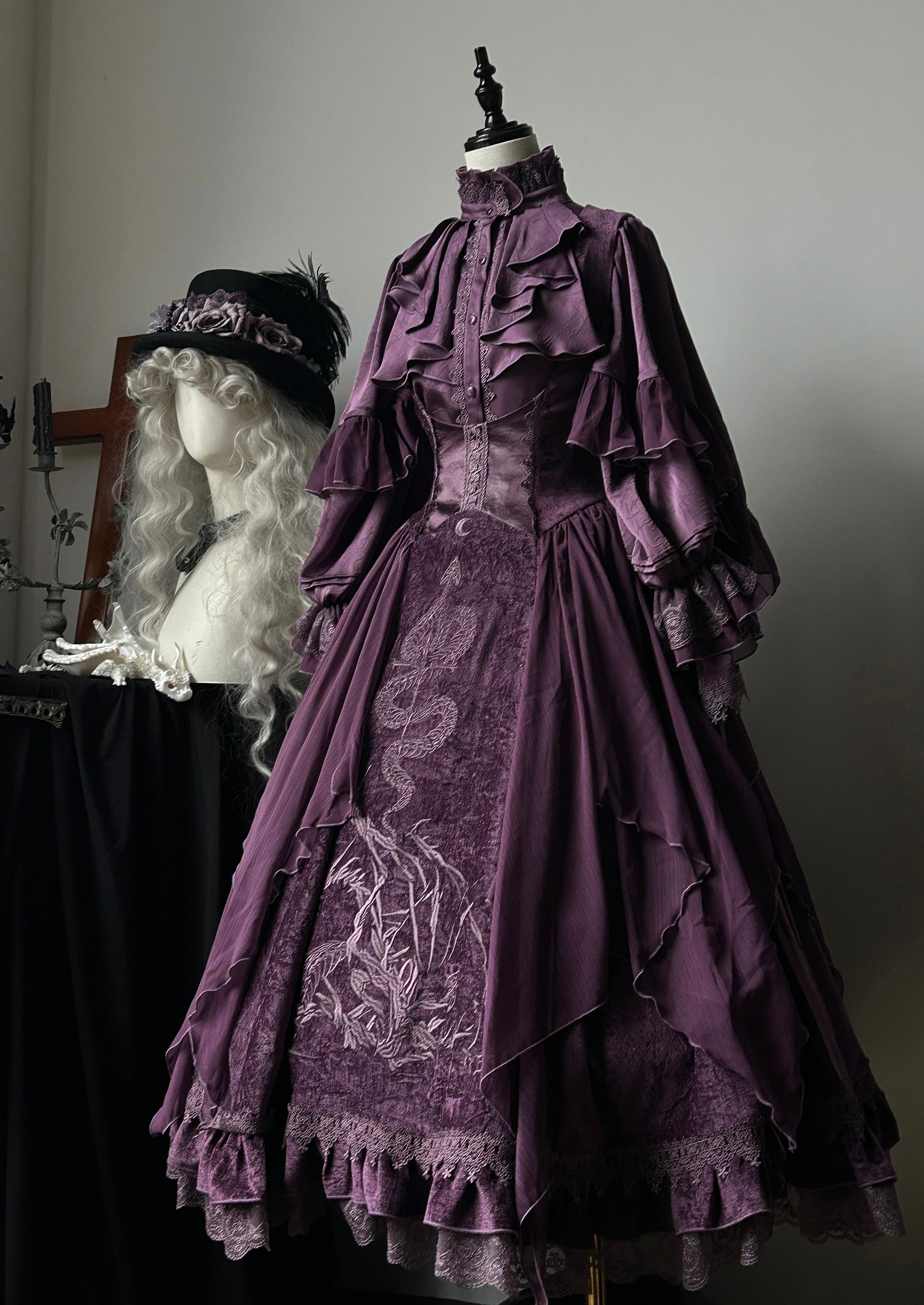 ZJstory~Dragon Bone Cemetery~Gothic Lolita JSK Set with Dragon and Snake Skeleton Embroidery (F L M S) 42699:749785