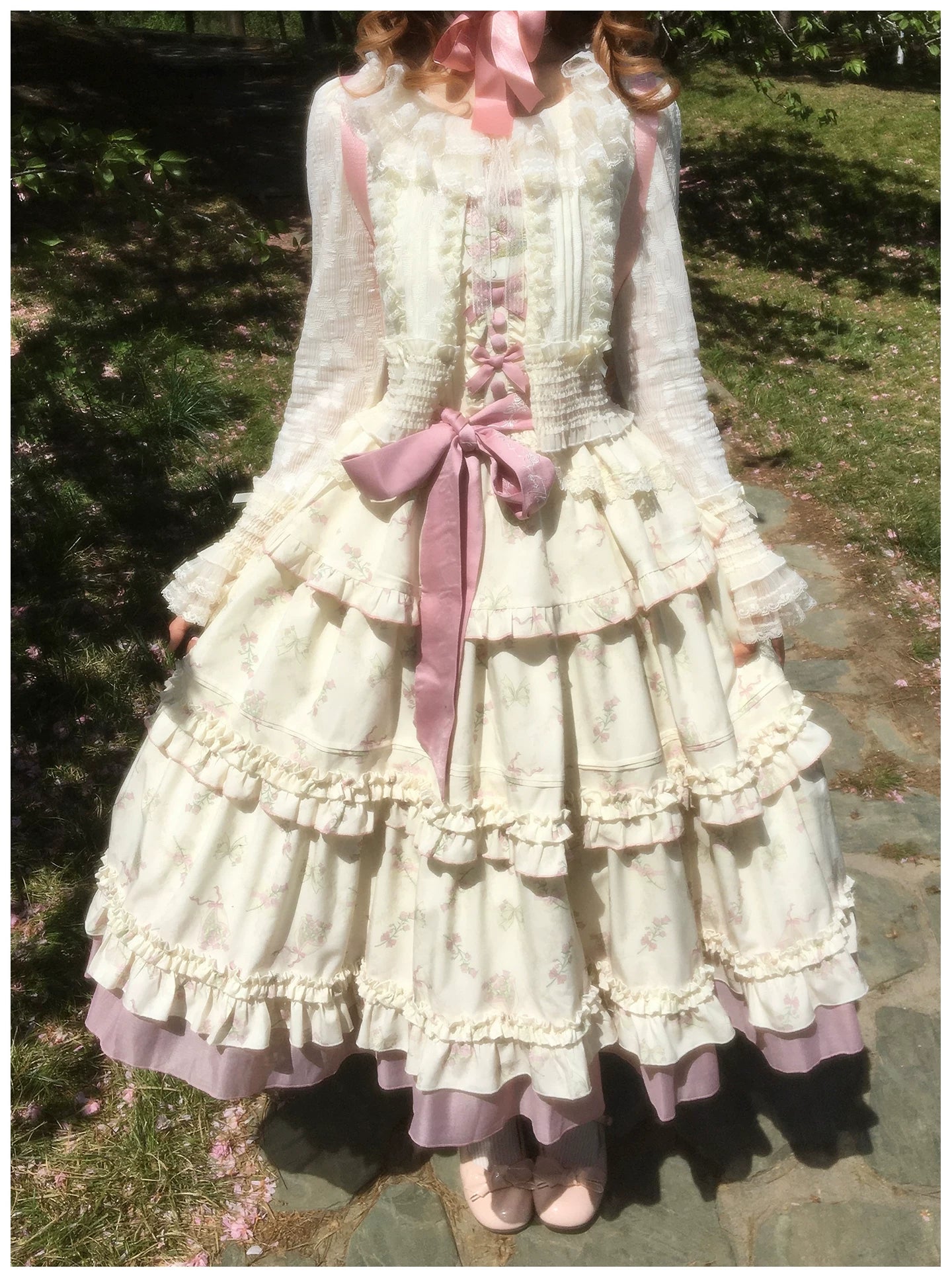 Fragrant Reminiscence - Classic Lolita Embroidered Collar Dress, Bellflower Print