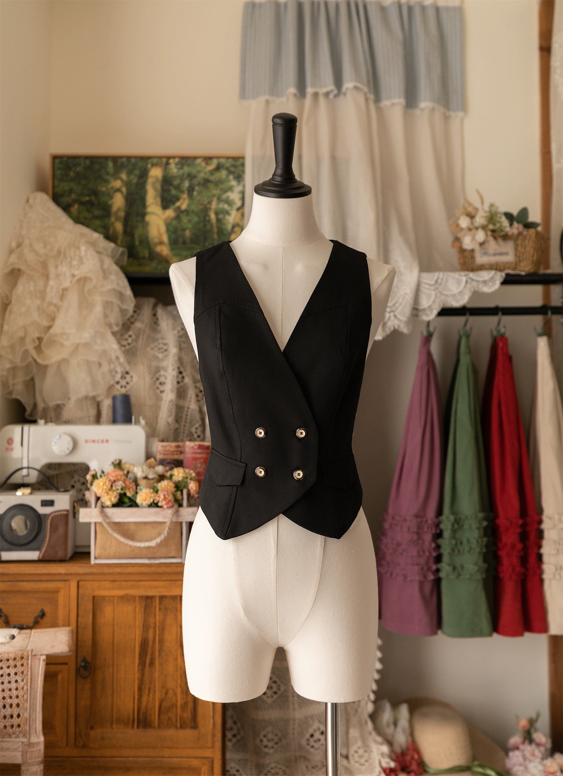 Forest Wardrobe - Forest Basket - Elegant Lolita Vest V Collar Retro Waistcoat S Black