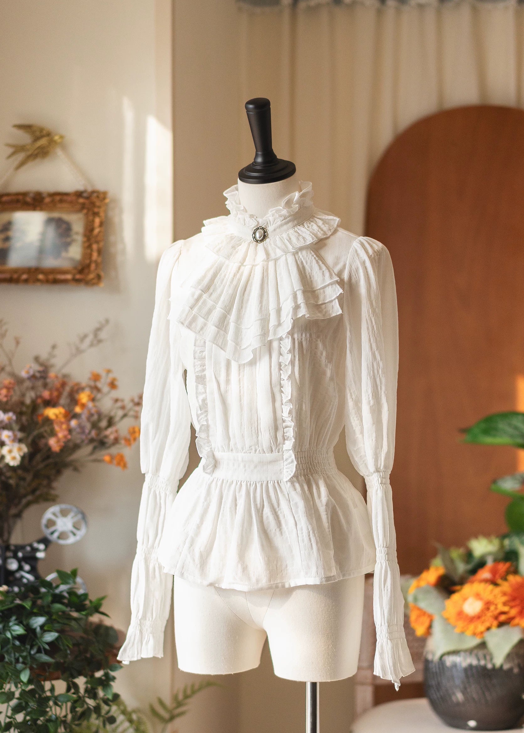 Misty Forest - White Classic Lolita Long Sleeve Blouse, Detachable Jabot White Blouse S