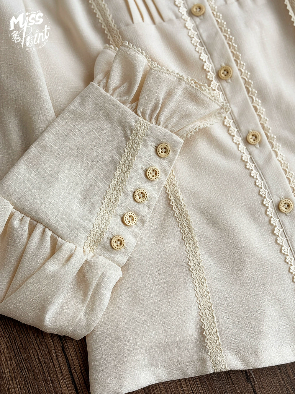 Miss Point - German Bookshelf - Classic Lolita Blouse, Butterfly-Shaped Collar 44025:792008