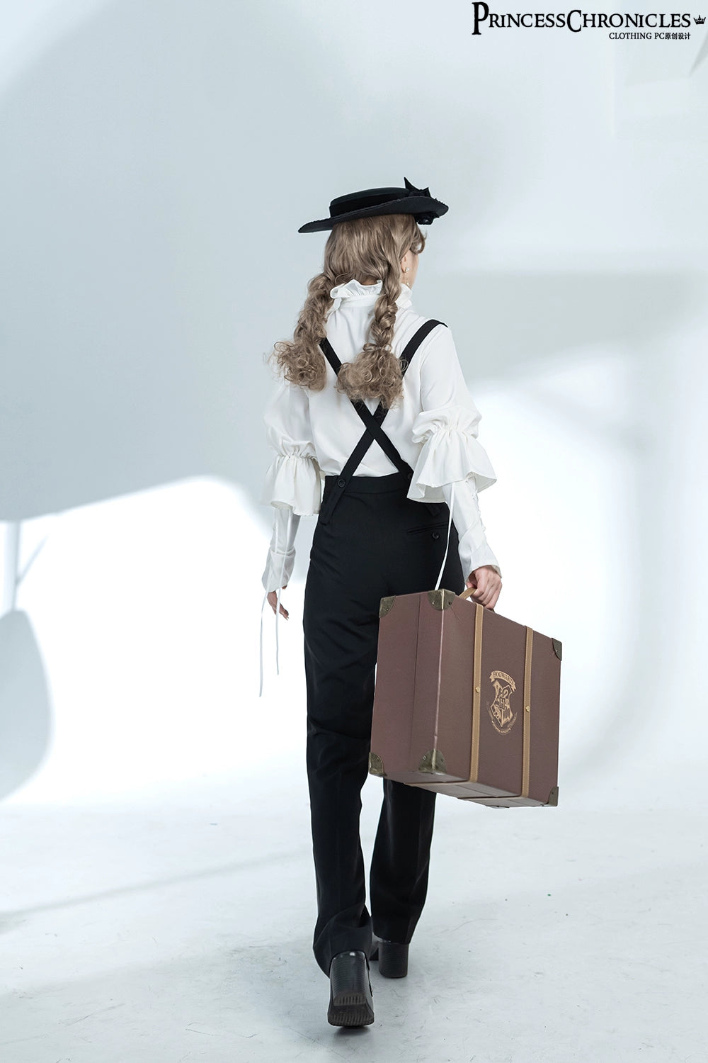 Princess Chronicles - Xuan Yin - Vintage Ouji Lolita White Shirt & Black Pants