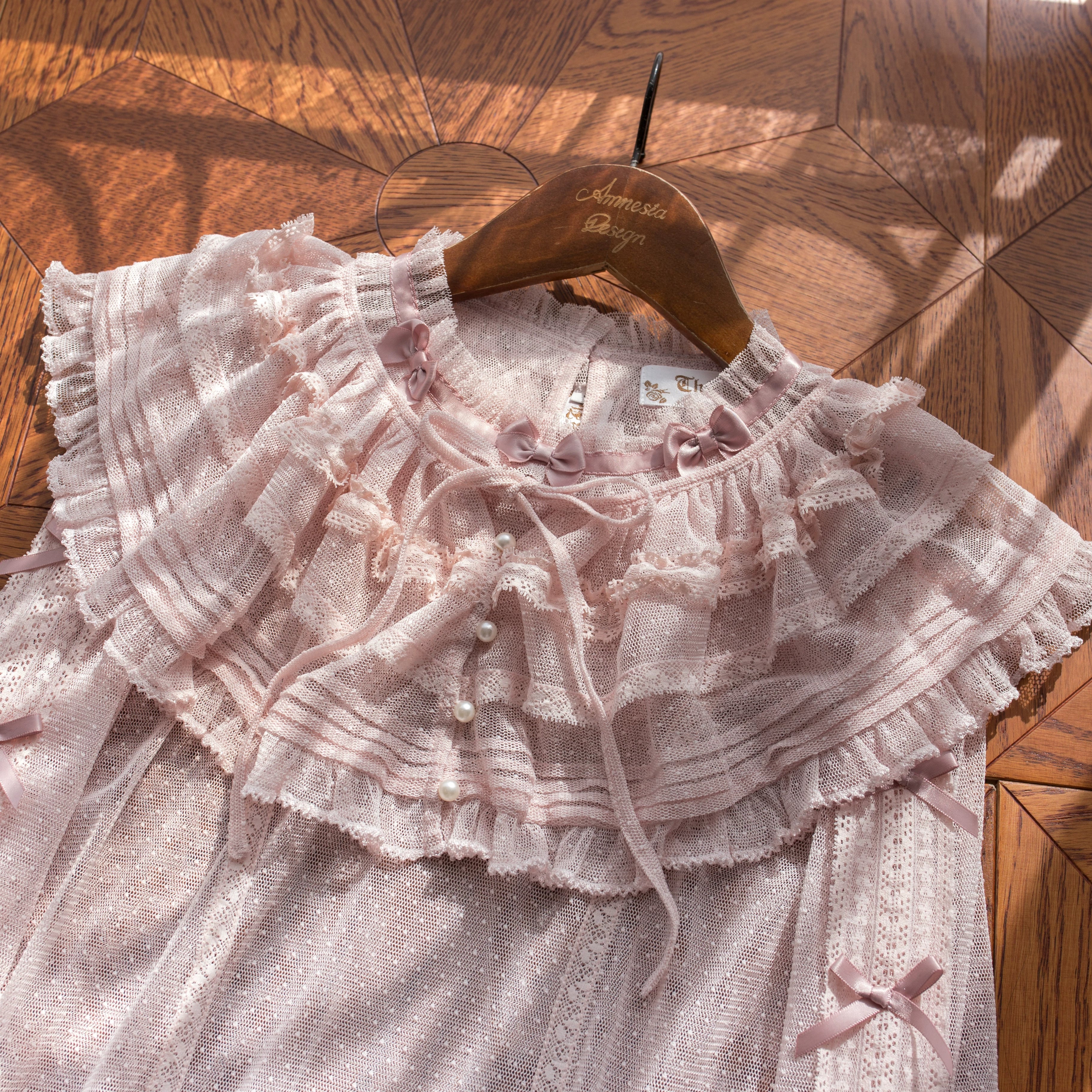 Vernal Feast - Polka Dot Lolita Blouse, Ruffled False Collar