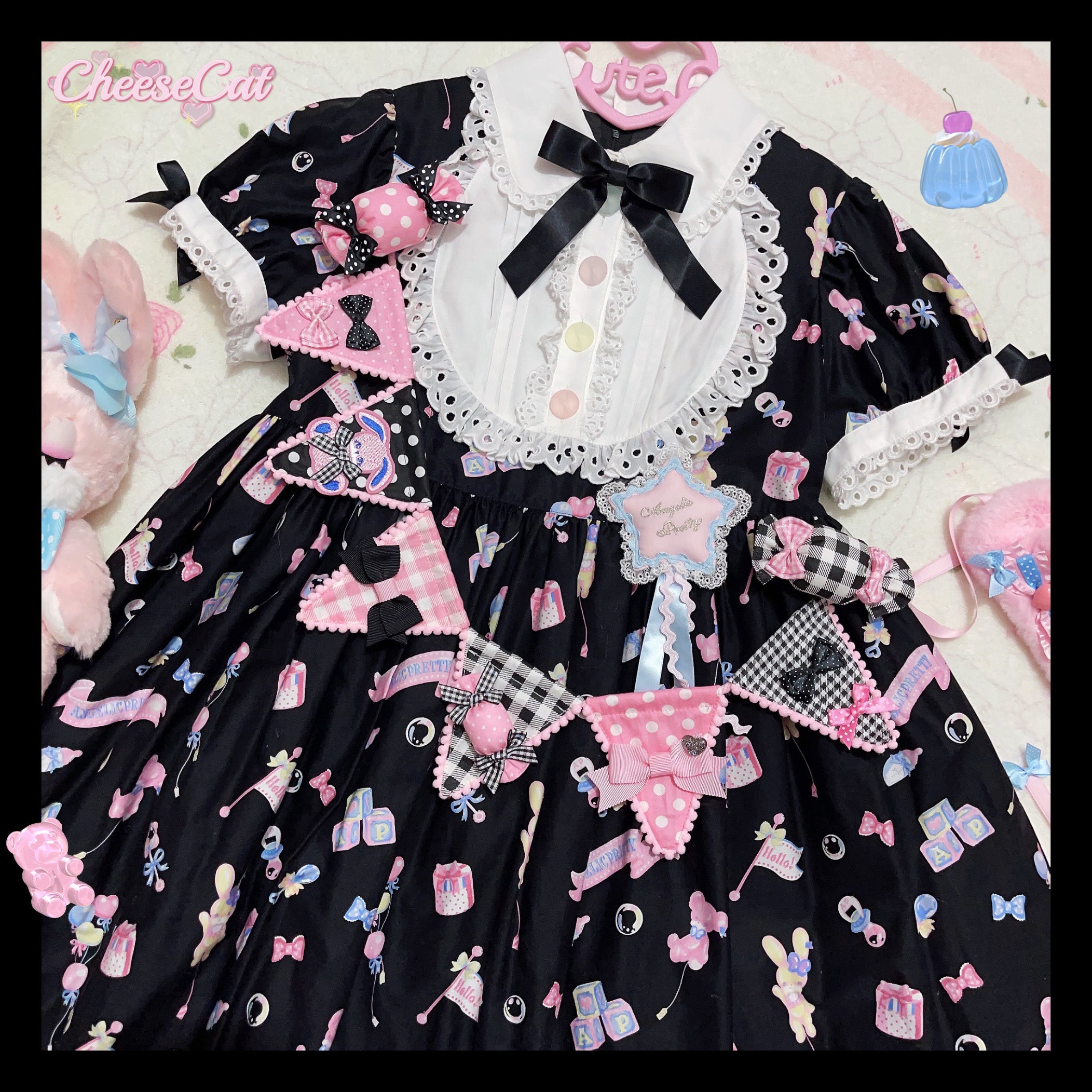 Cheese Cat - Sweet Lolita Plaid Candy Bow Flags Brooch black-pink flags( brooch)