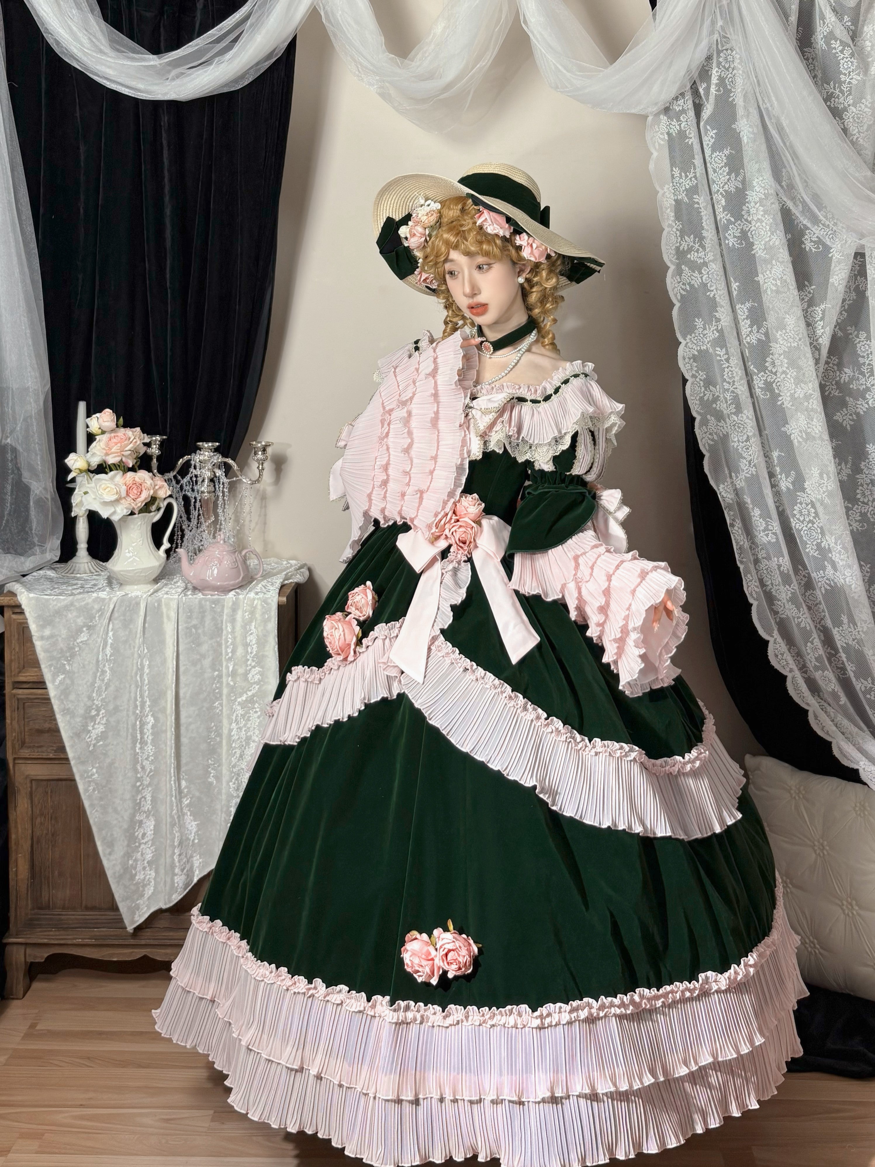 Meowing and fruity - Rose Ode - Retro Elegant Lolita Satin OP with Rose Decorations