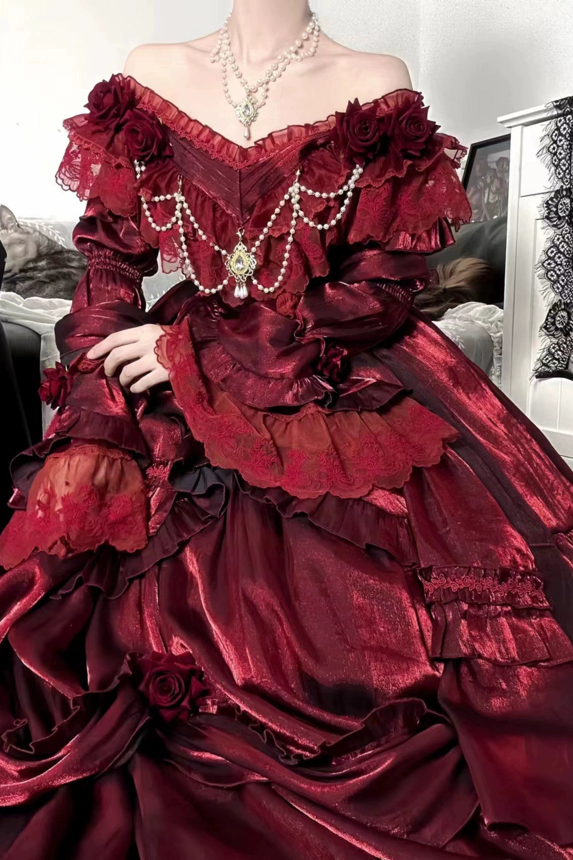 Meowing and fruity - Tana Manor - Classic Lolita Accessories Sleeves Trailing Shawls Pigeon blood red hand sleeves One Size