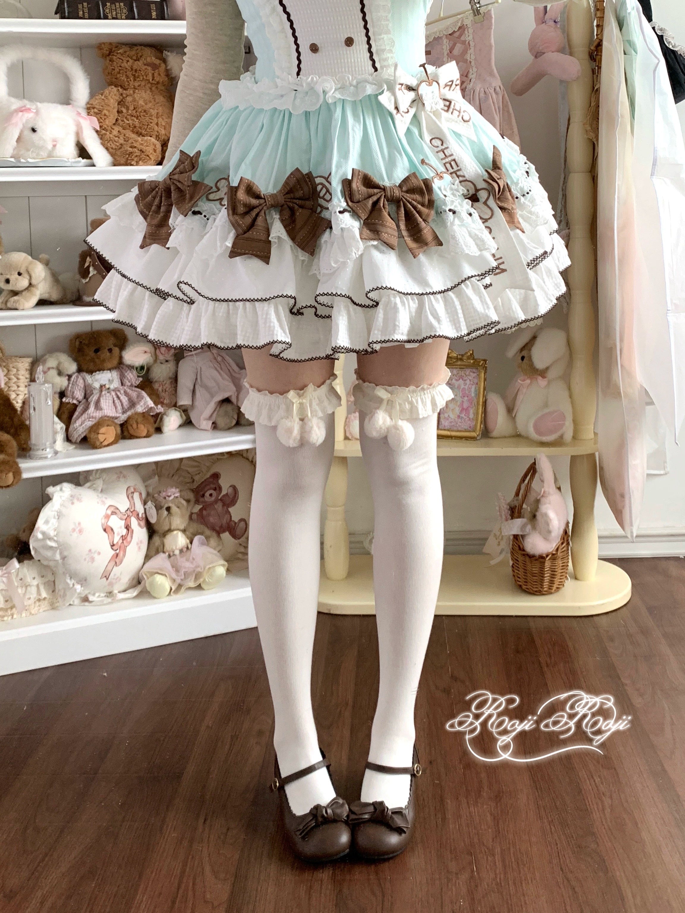 Roji Roji - Lolita Calf & Over-Knee Socks, Pom-Pom Accents 44347:804969