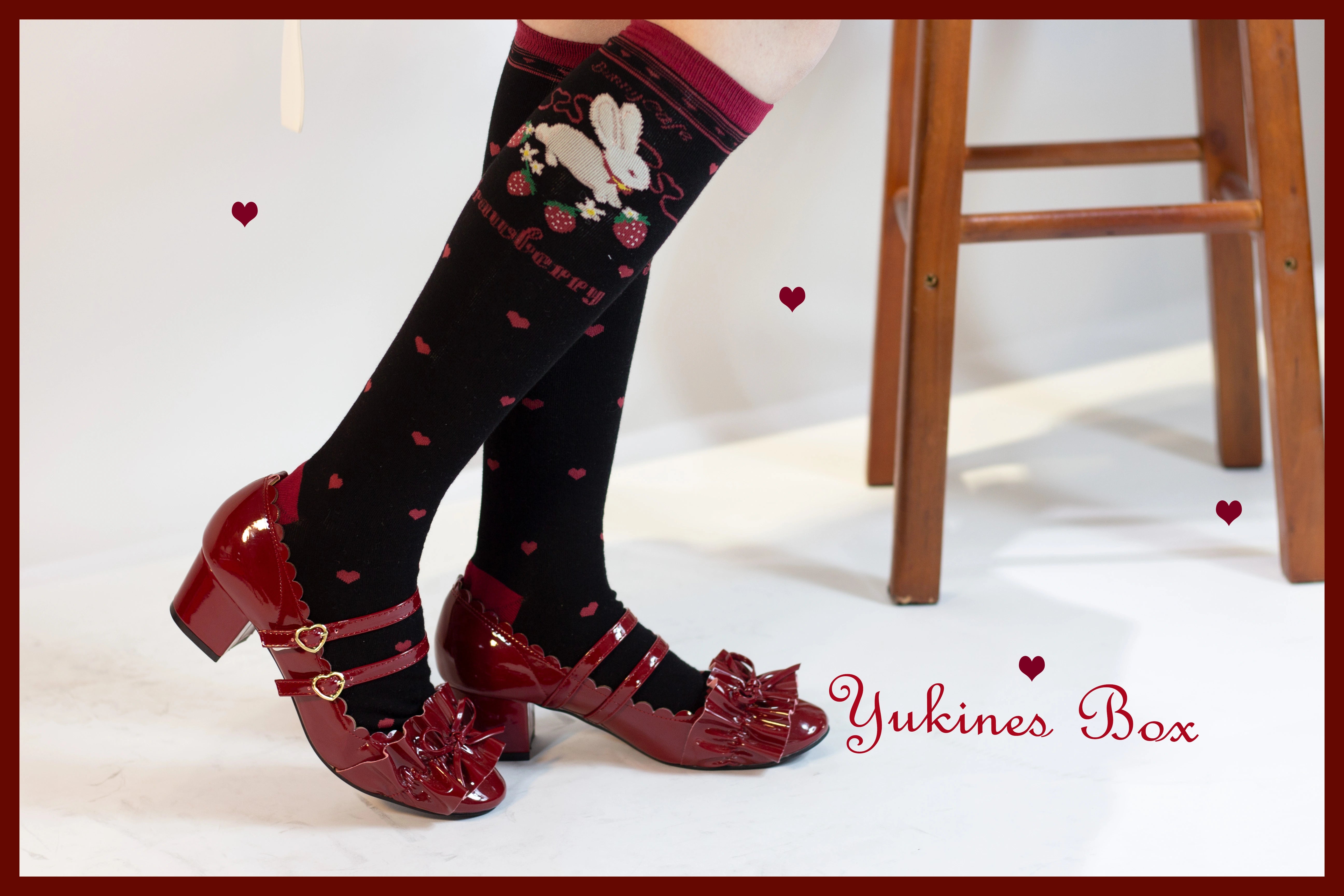 Yukines Box - Kawaii Lolita Strawberry Bunny Print Socks