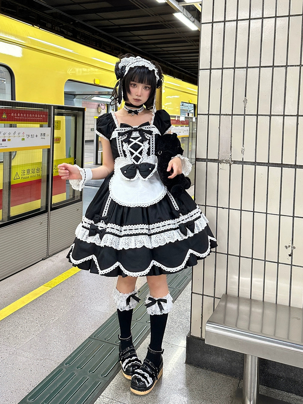 Miss Point - Vintage Petal Rabbit - Old School Lolita OP Cotton Dress With Petal-Shaped Hem 43135:768521