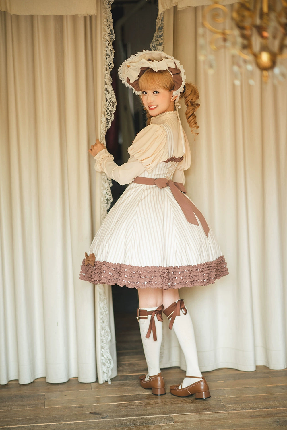 Miss Point - Classical Chocolate - Classic Lolita Blouse Customized Reteo Lolita Shirt