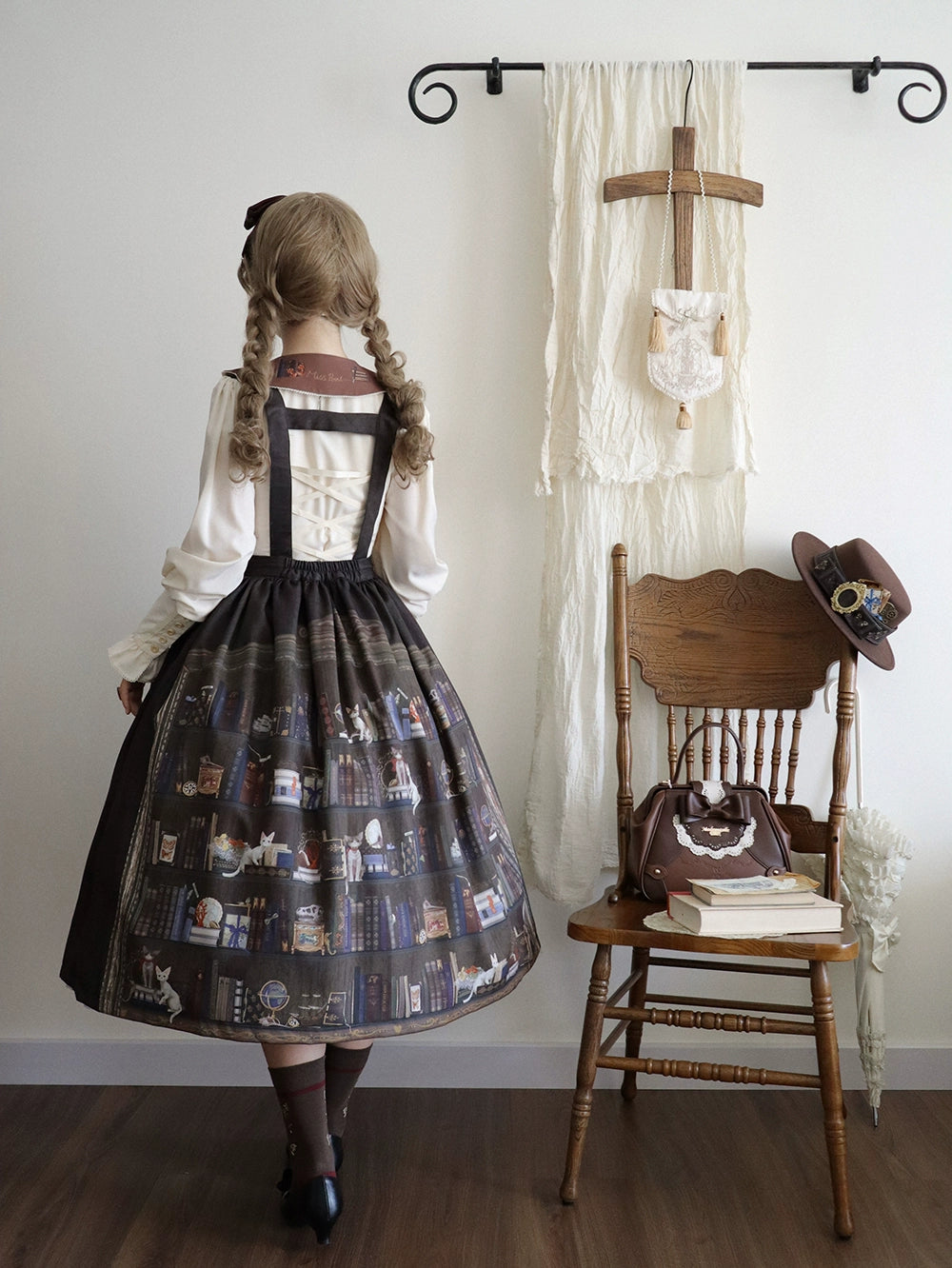 Miss Point - German Bookshelf - Classic Lolita SK, Detachable Suspenders 44026:791874