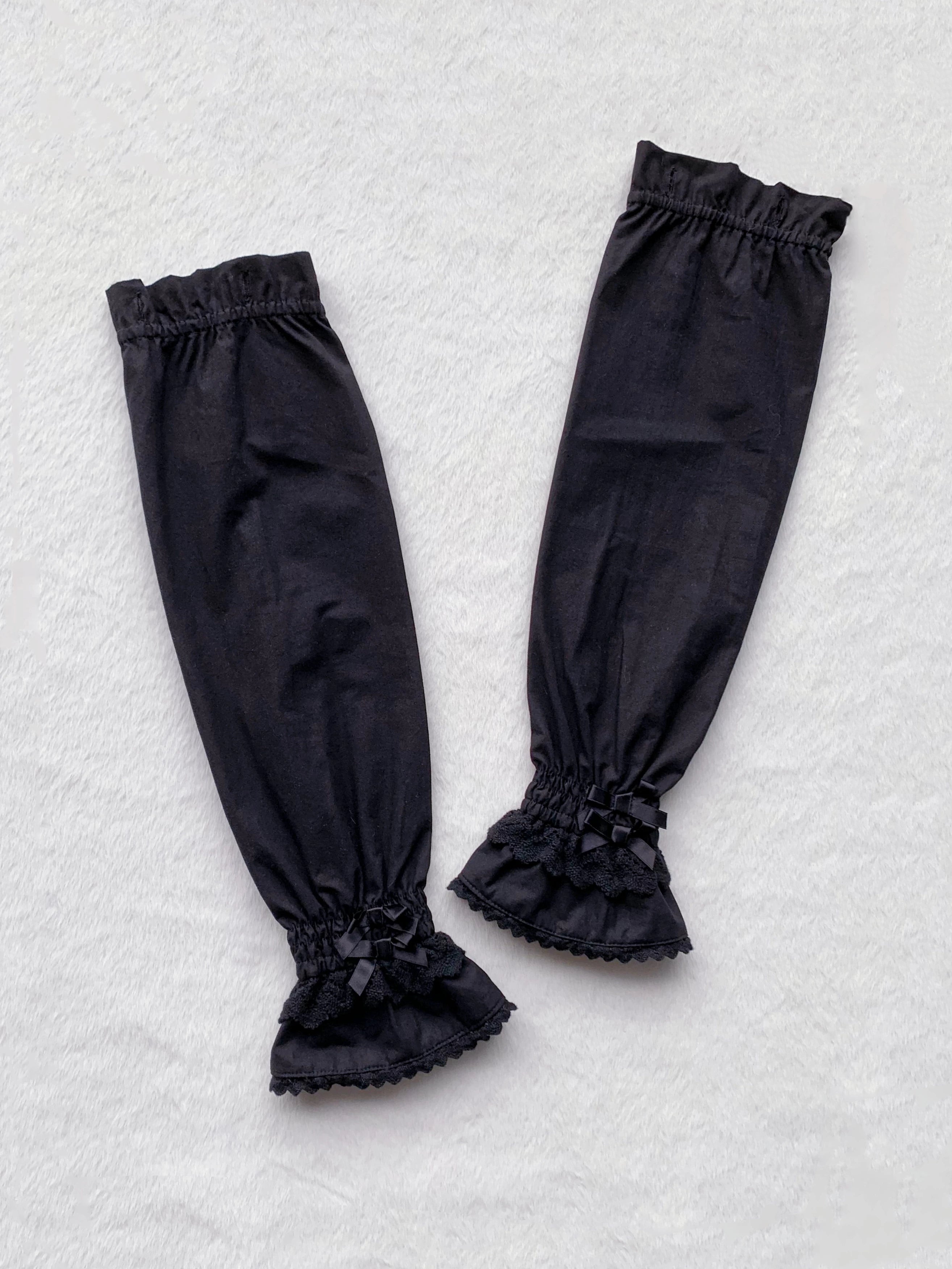 Haruhime Momoko - Cotton Old School Lolita Blouse, Cross Halter Neck Black - A Pair of Straight Sleeves Only One Size