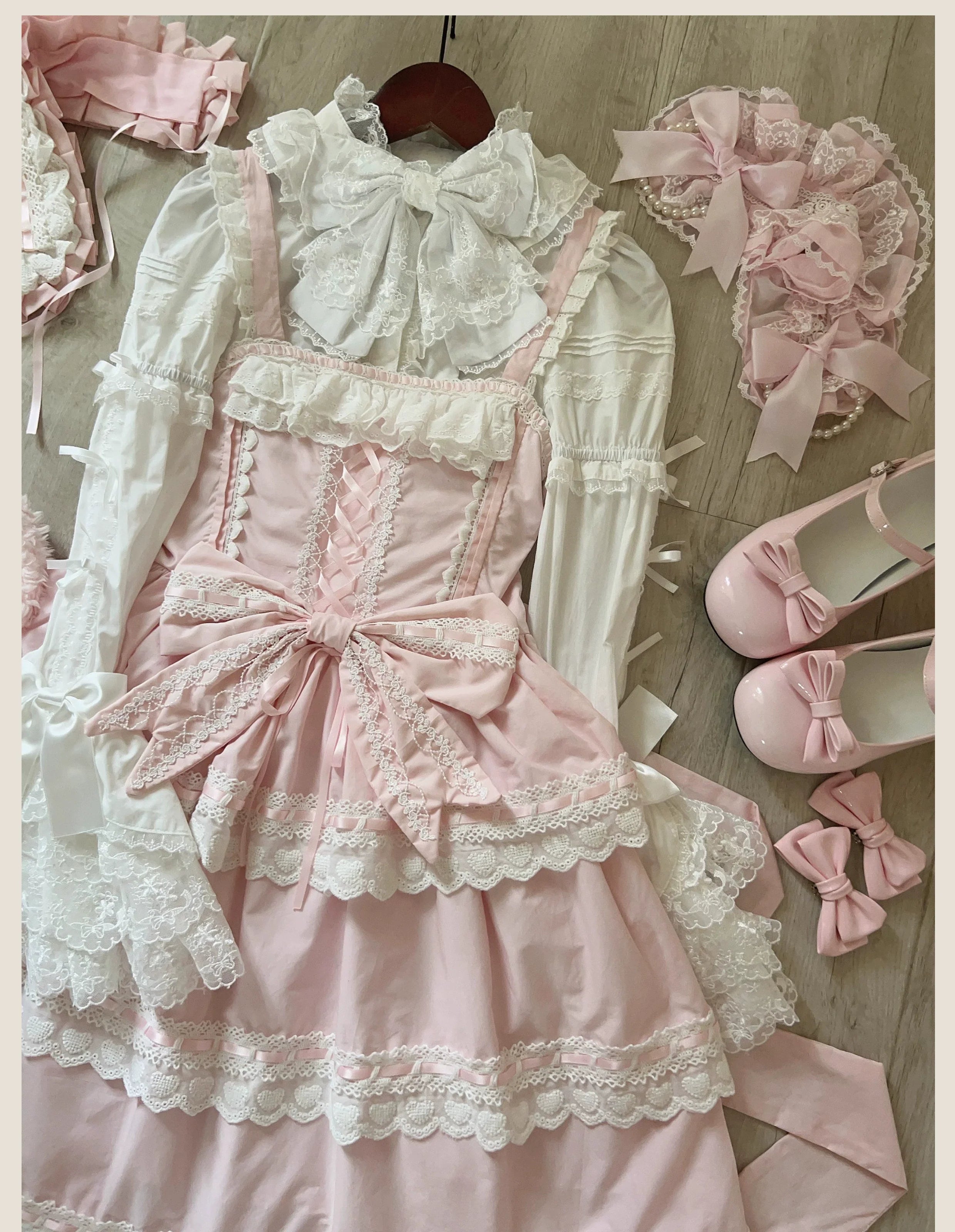 TaTaTa Lolita - Otome Heart - Cotton Old School Lolita JSK Dress, Heart-Shaped Lace Trim 44546:812947