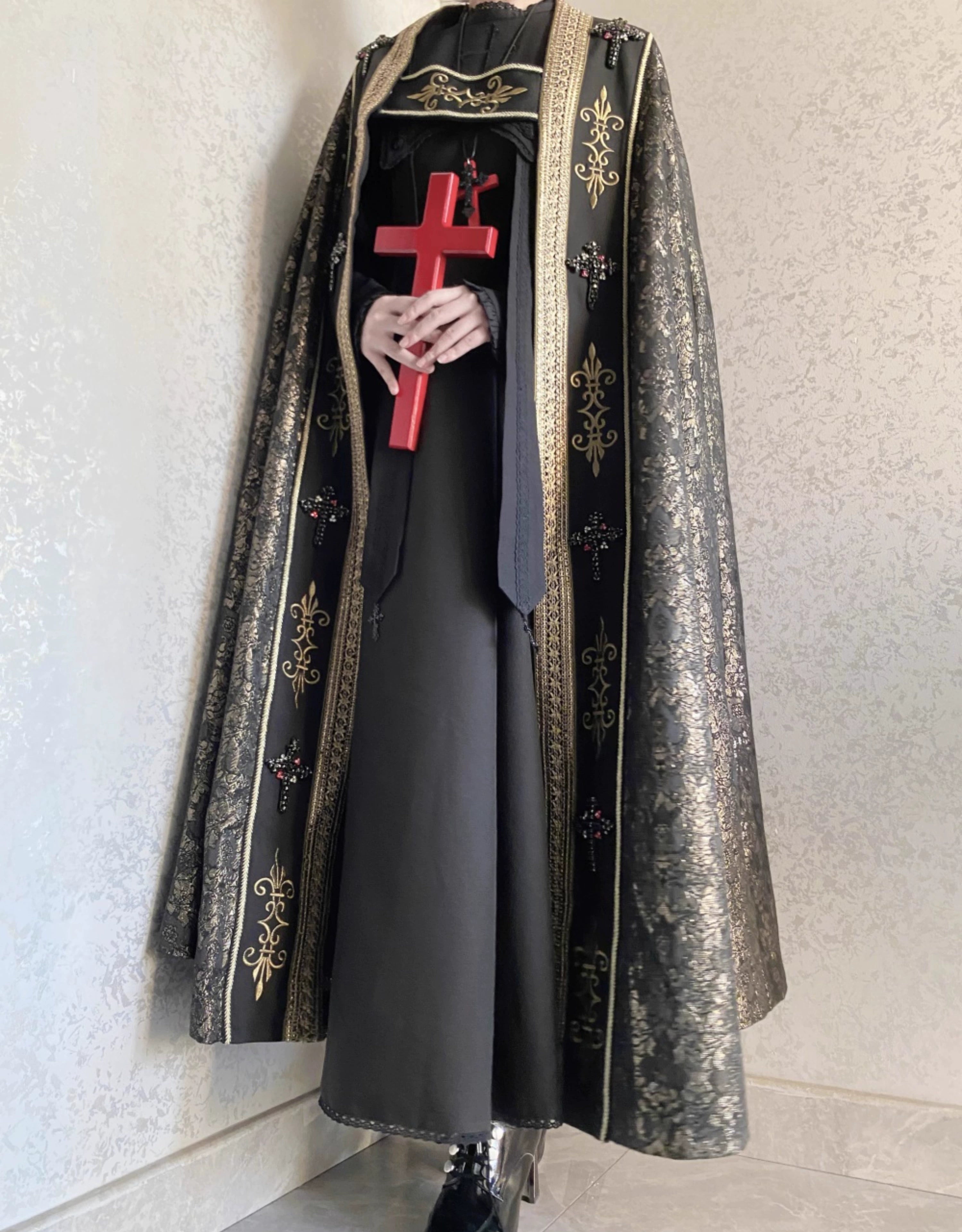 LeMiroir - Moonlit Prayer - Long Nun Lolita Bishop Cape, Cross Details 43661:782498