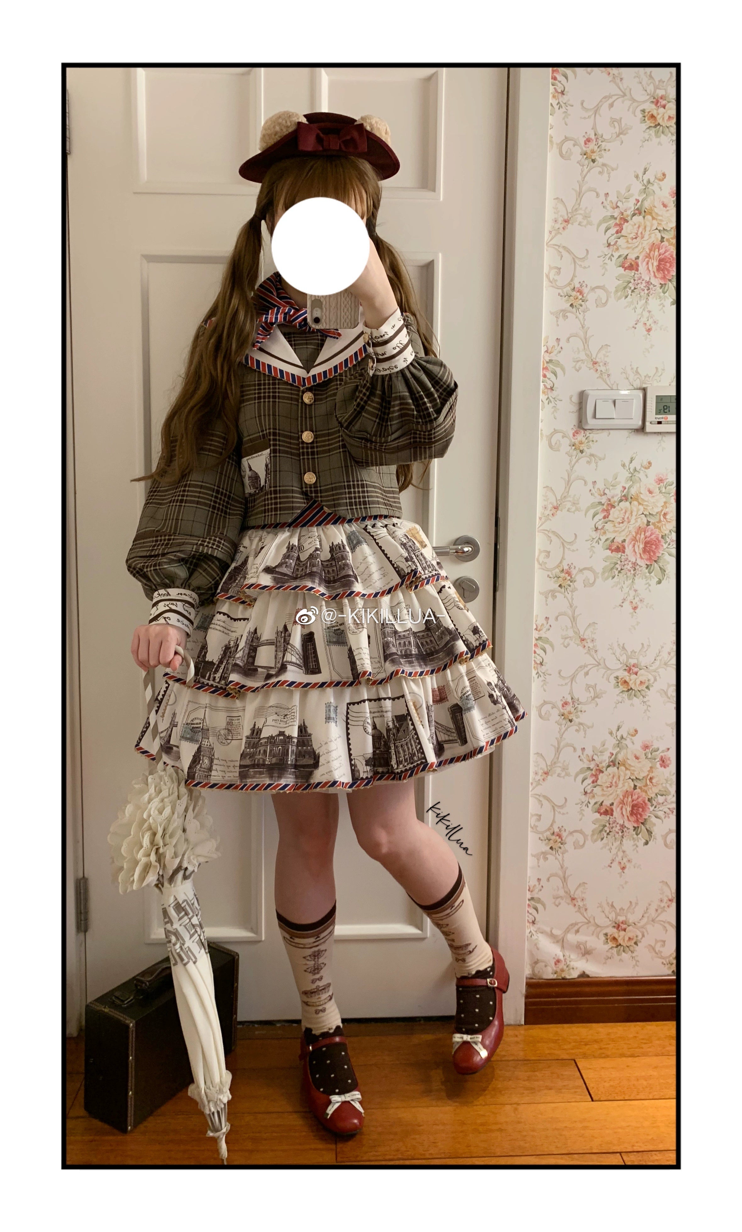 Yukines Box - Retro Lolita Chocolate Color Cotton Socks