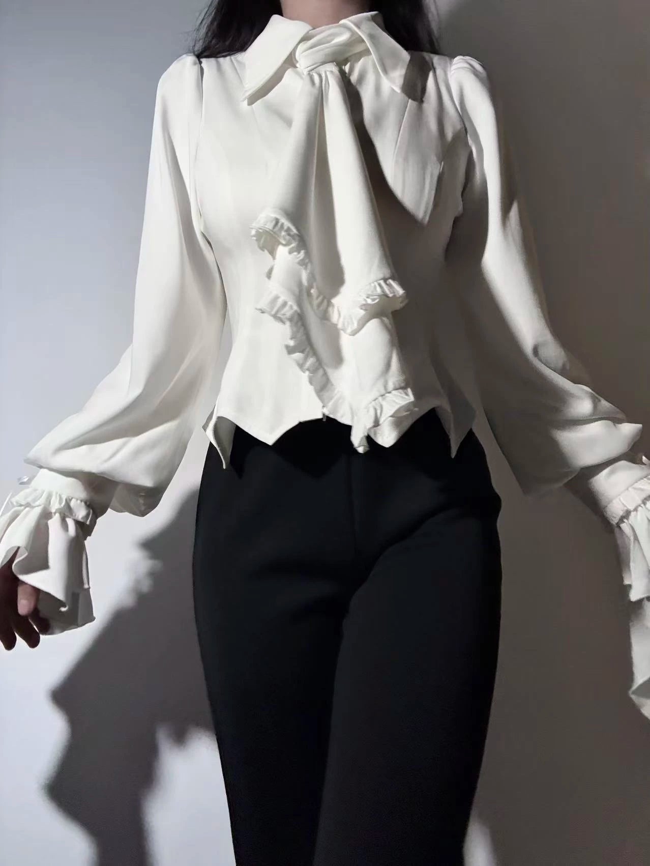 Moon Knight - Ouji Lolita Lantern Sleeve Blouse, Detachable Cuffs