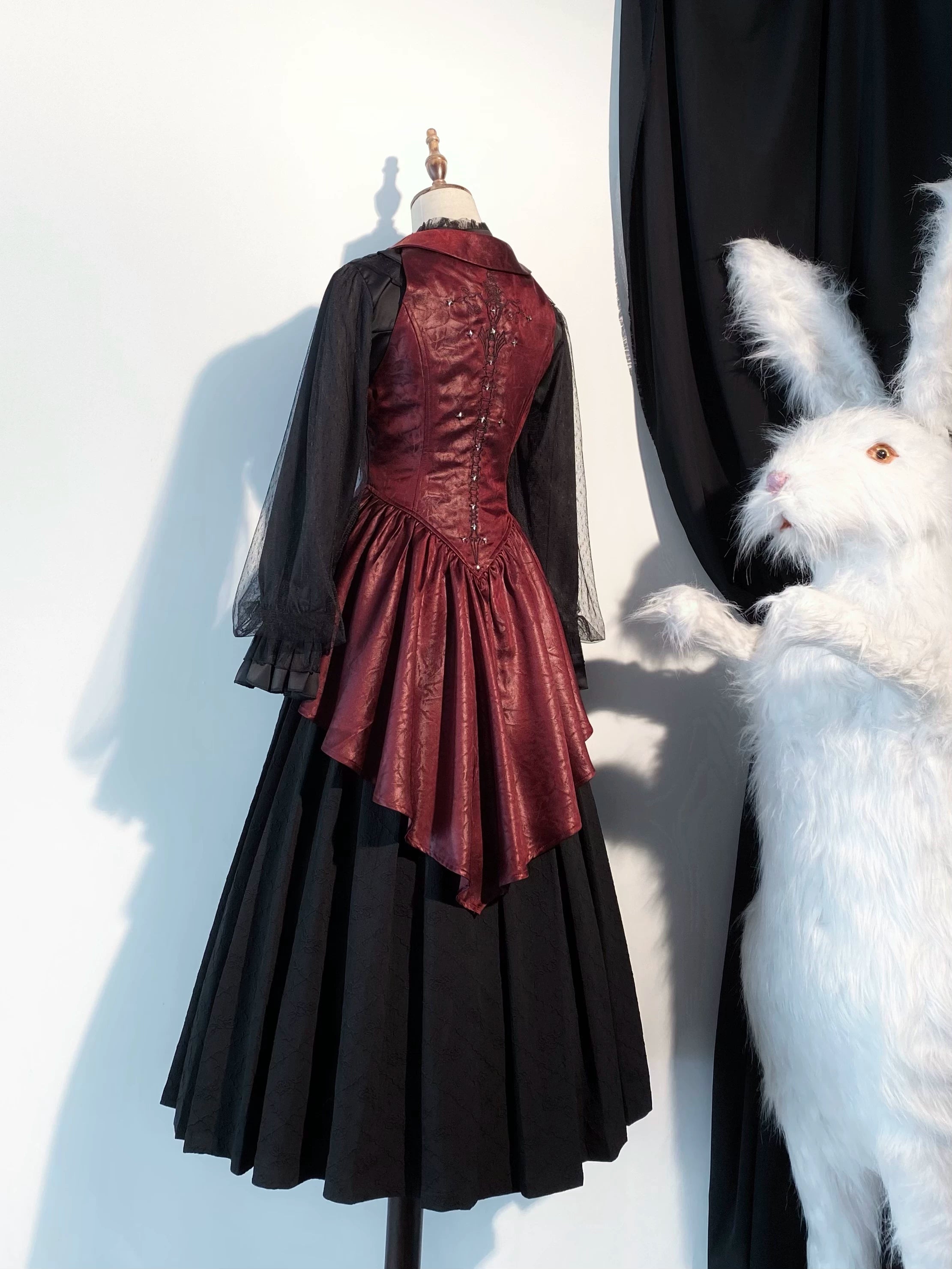 Bone Sword - Gothic Lolita Slim Fit Vest, Bone-sword Embroidery