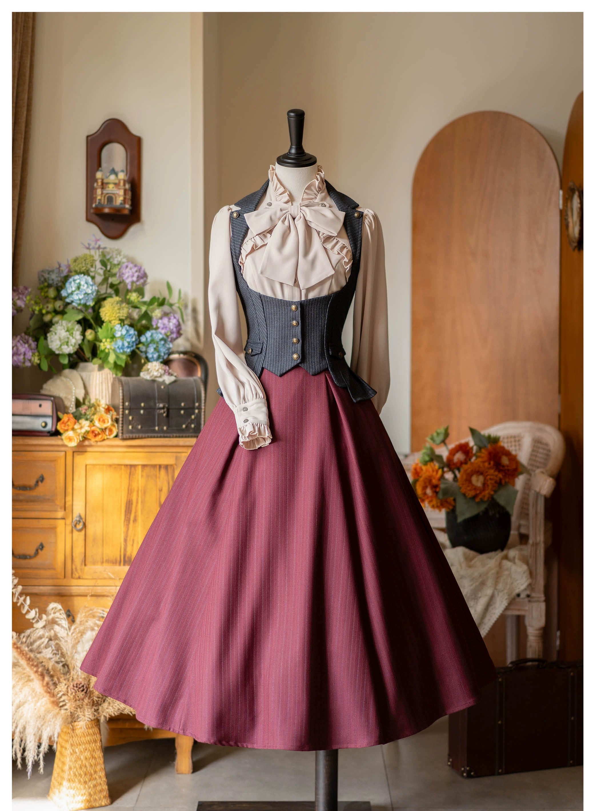 Forest Log - Classic Lolita Fishbone Striped Skirt, Side Pockets