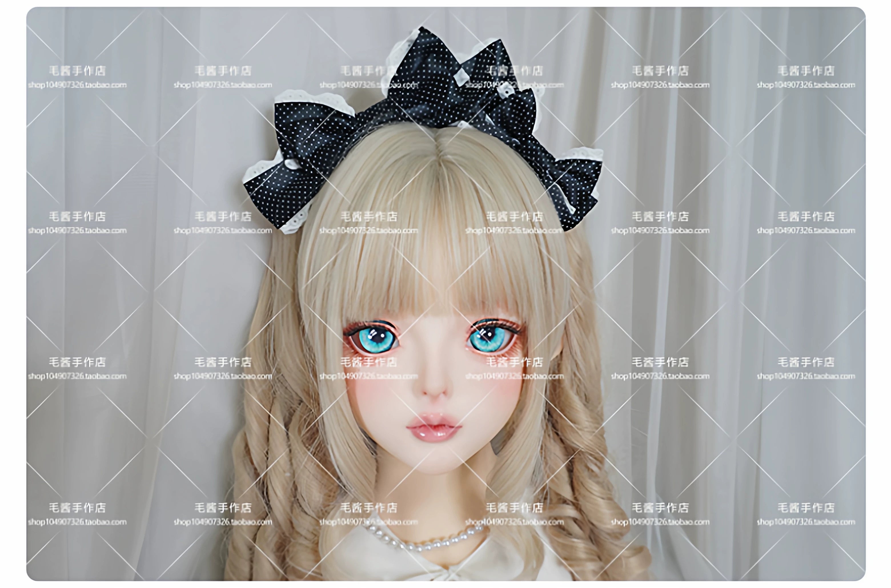 Polka Dot Lolita KC, Heart-shaped Decoration