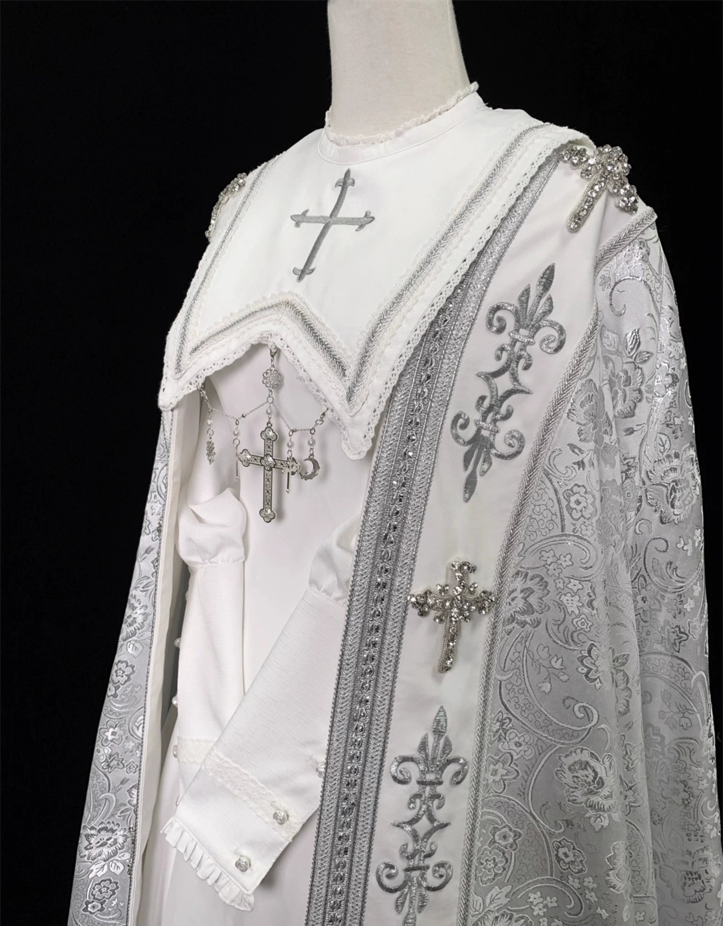 LeMiroir - Moonlit Prayer - Long Nun Lolita Bishop Cape, Cross Details