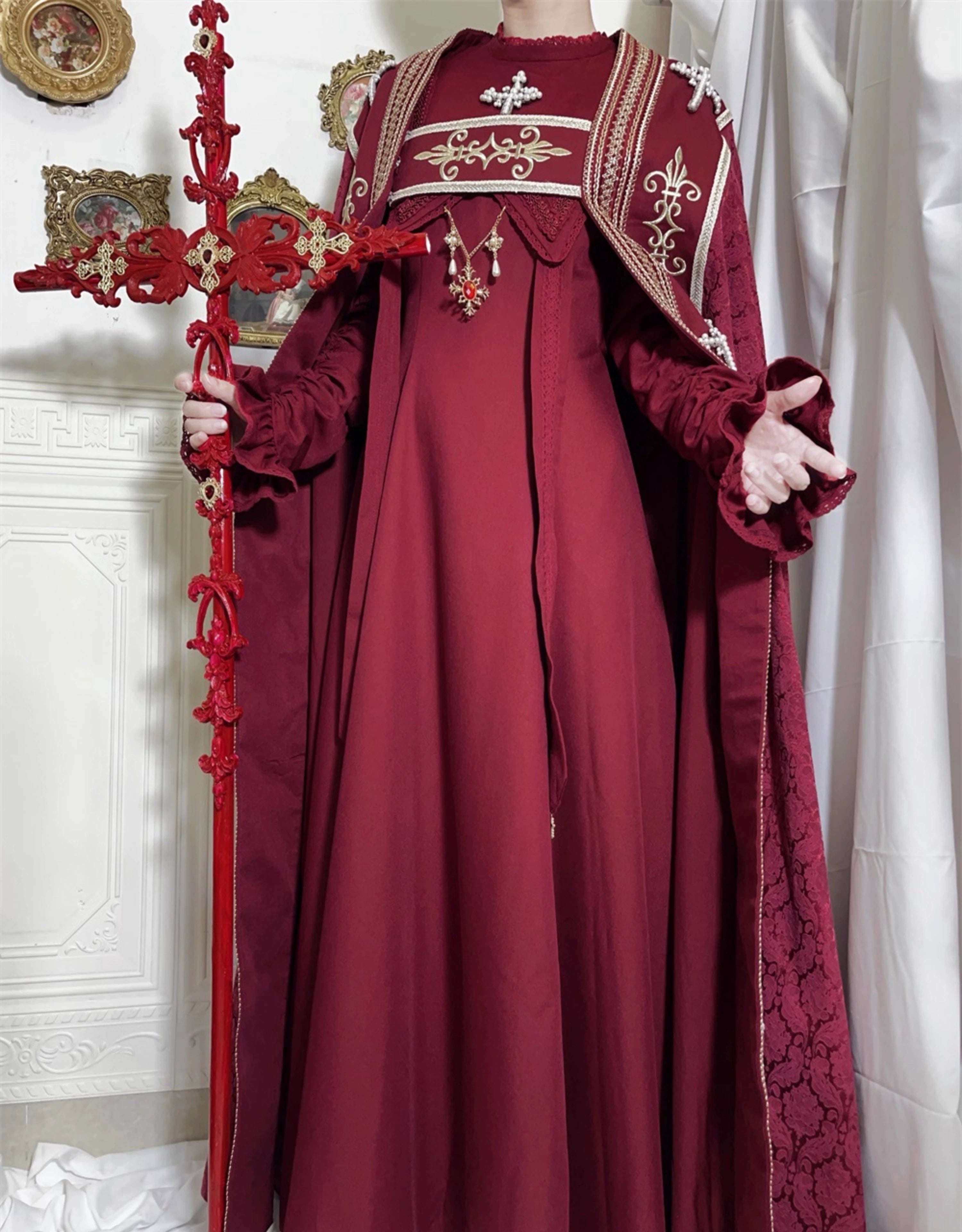 LeMiroir - Moonlit Prayer - Long Nun Lolita Bishop Cape, Cross Details 43661:782490