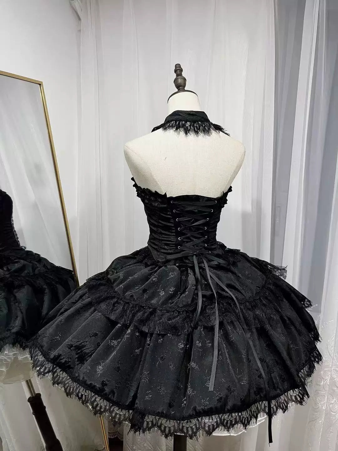 Silvermoon Thorn - Gothic Lolita Fishbone Corset & Skirt Set, Cross Details