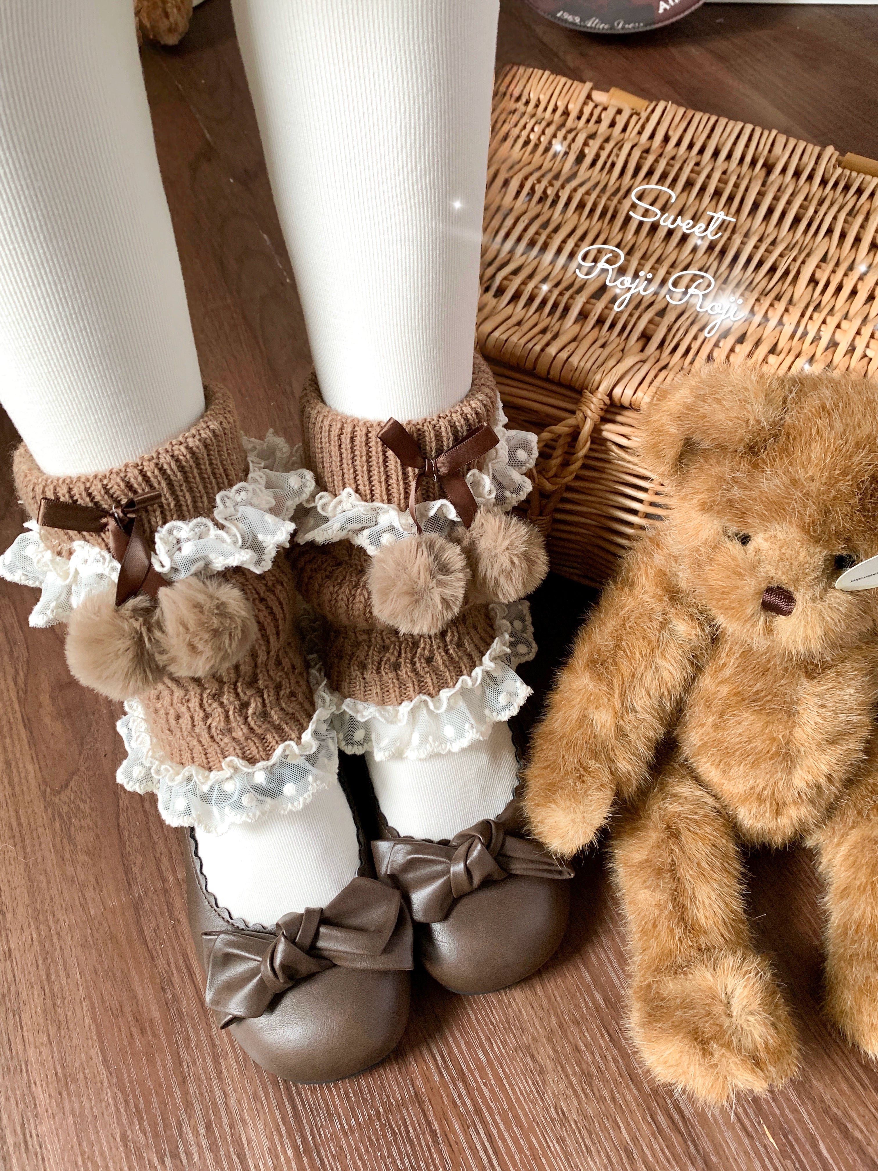 Roji Roji - Kawaii Lolita Wool Leg Warmers, Pom-Pom Accented Bow 43999:791744
