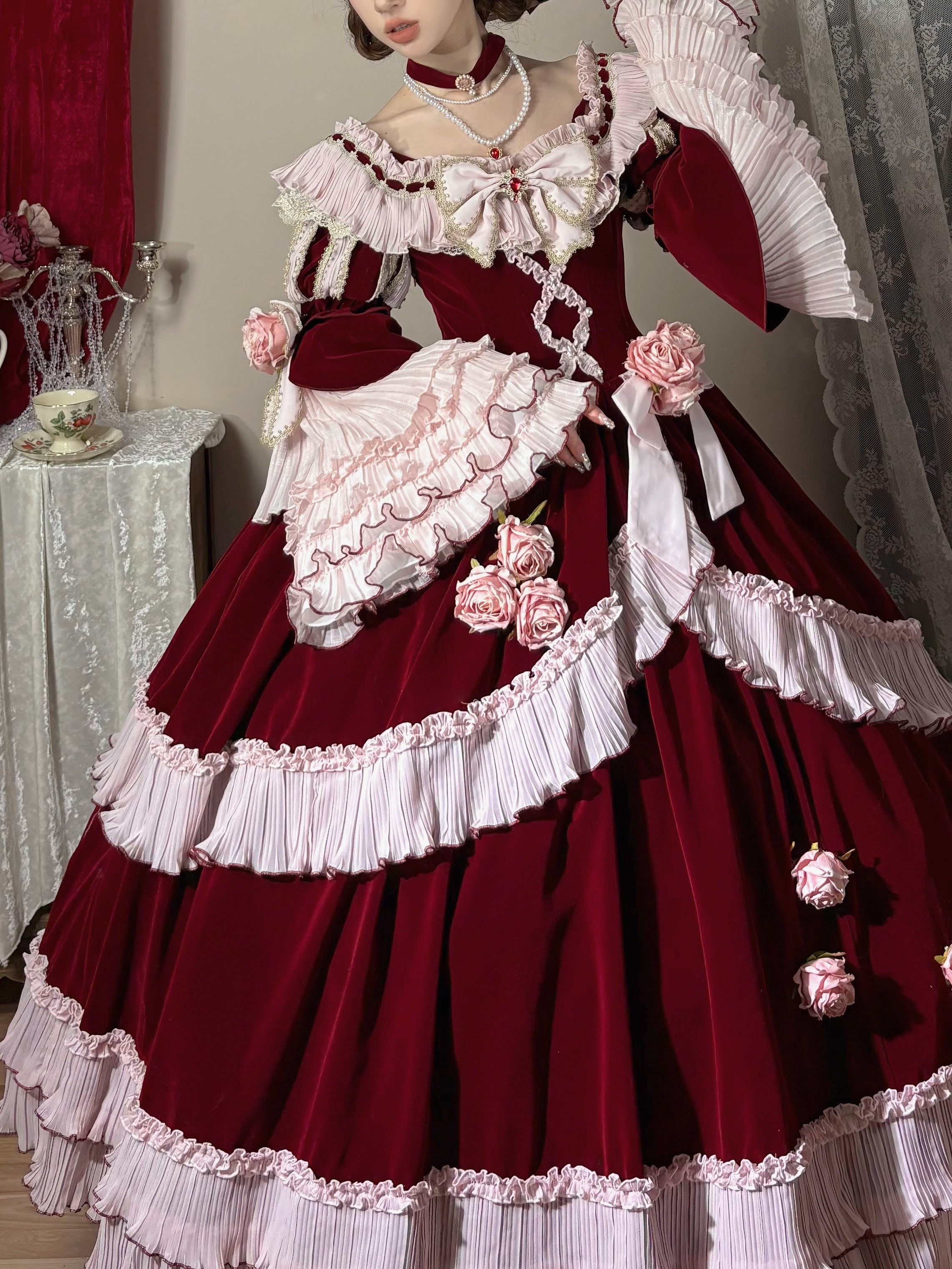 Meowing and fruity - Rose Ode - Elegant Lolita Accessories with Rose Decorations Red OP - detachable sleeves only