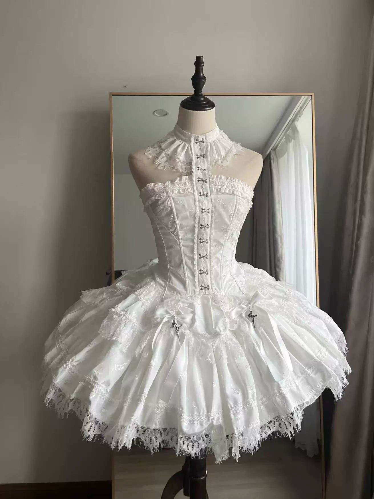 Silvermoon Thorn - White Gothic Lolita Fishbone Corset Skirt Set, Cross Details (L M S) 45300:847050