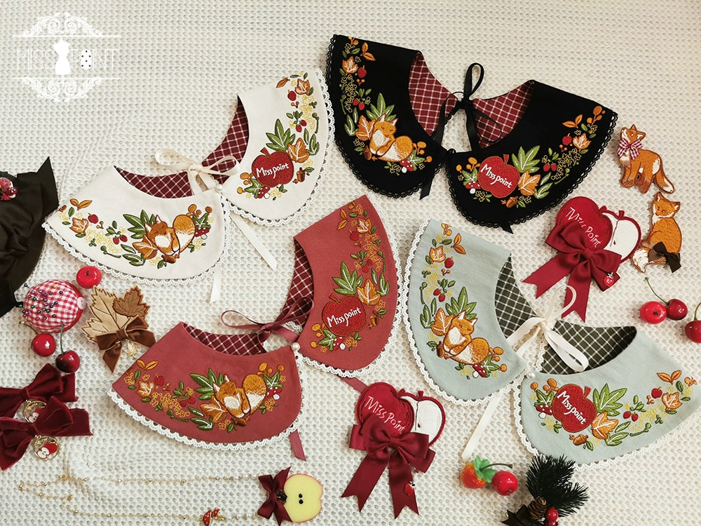 Miss Point - Chubby Fox in the Forest - Kawaii Lolita Accessories Knitted Fox Scarf Embroidered Faux Collar