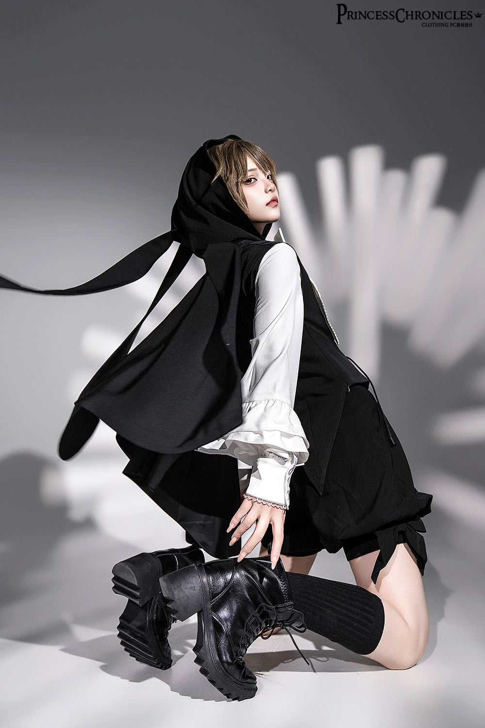 Princess Chronicles - Rabbit Feather - Black Ouji Lolita Vest Shorts Suit Prince Cloak Set