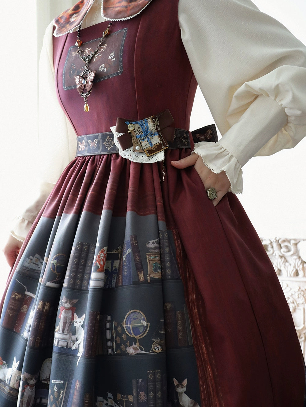 Miss Point - German Bookshelf - Classic Lolita Blouse, Butterfly-Shaped Collar 44025:791985